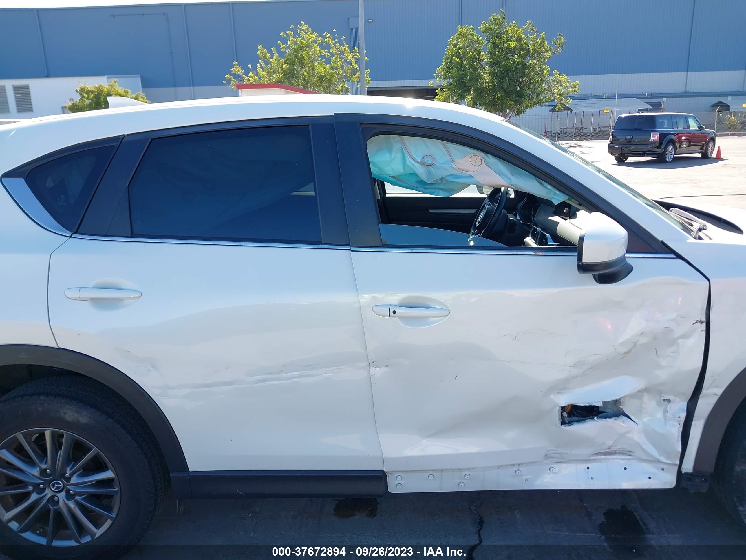 Photo 12 VIN: JM3KFACM9K0698582 - MAZDA CX-5 