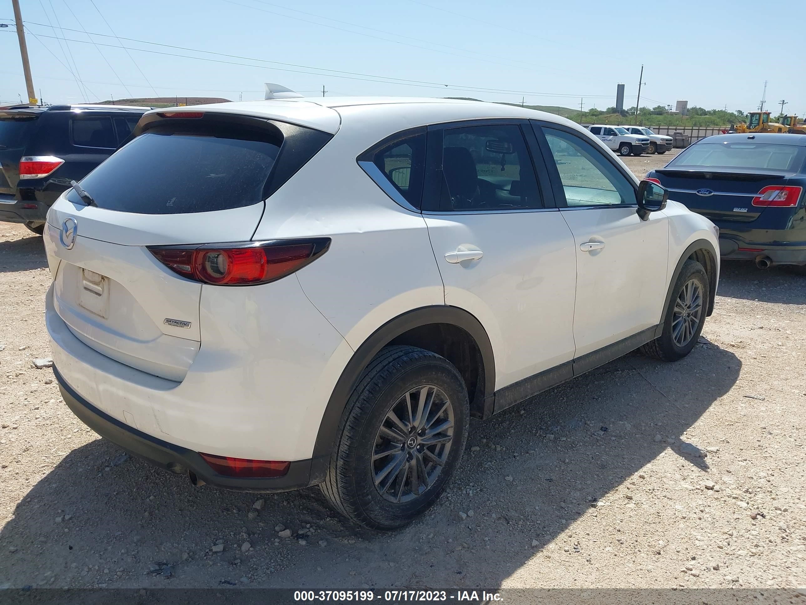 Photo 3 VIN: JM3KFACMXK0586695 - MAZDA CX-5 