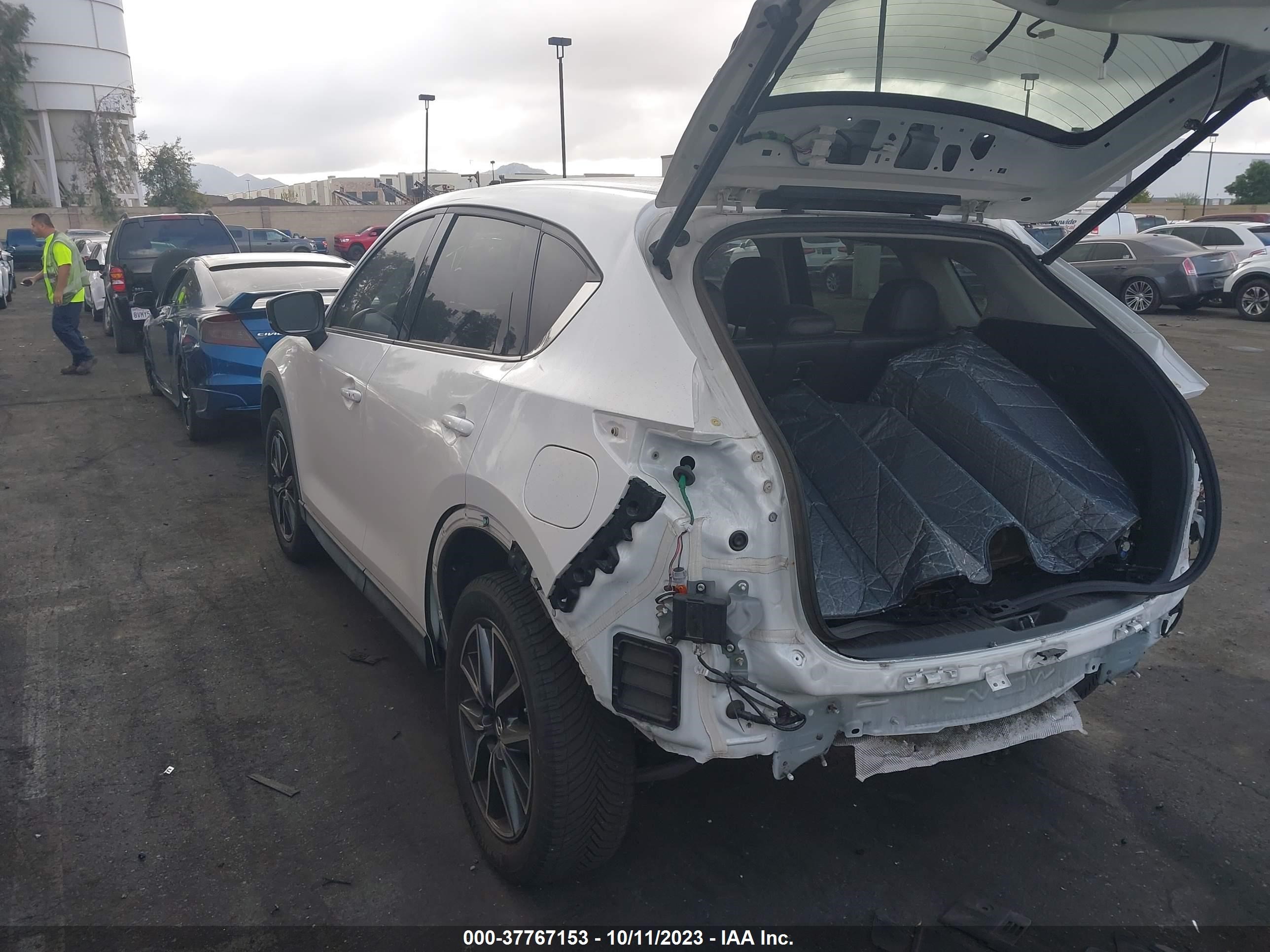 Photo 2 VIN: JM3KFADL6H0108708 - MAZDA CX-5 