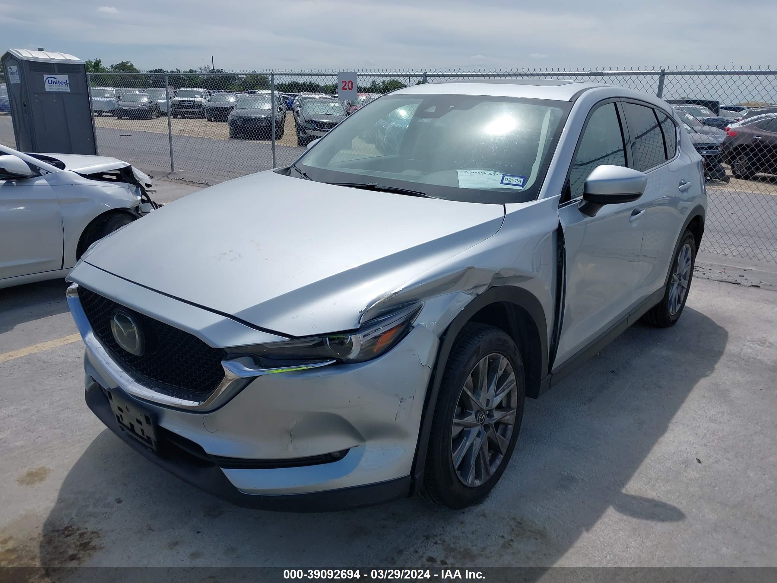 Photo 1 VIN: JM3KFADM0M1317438 - MAZDA CX-5 