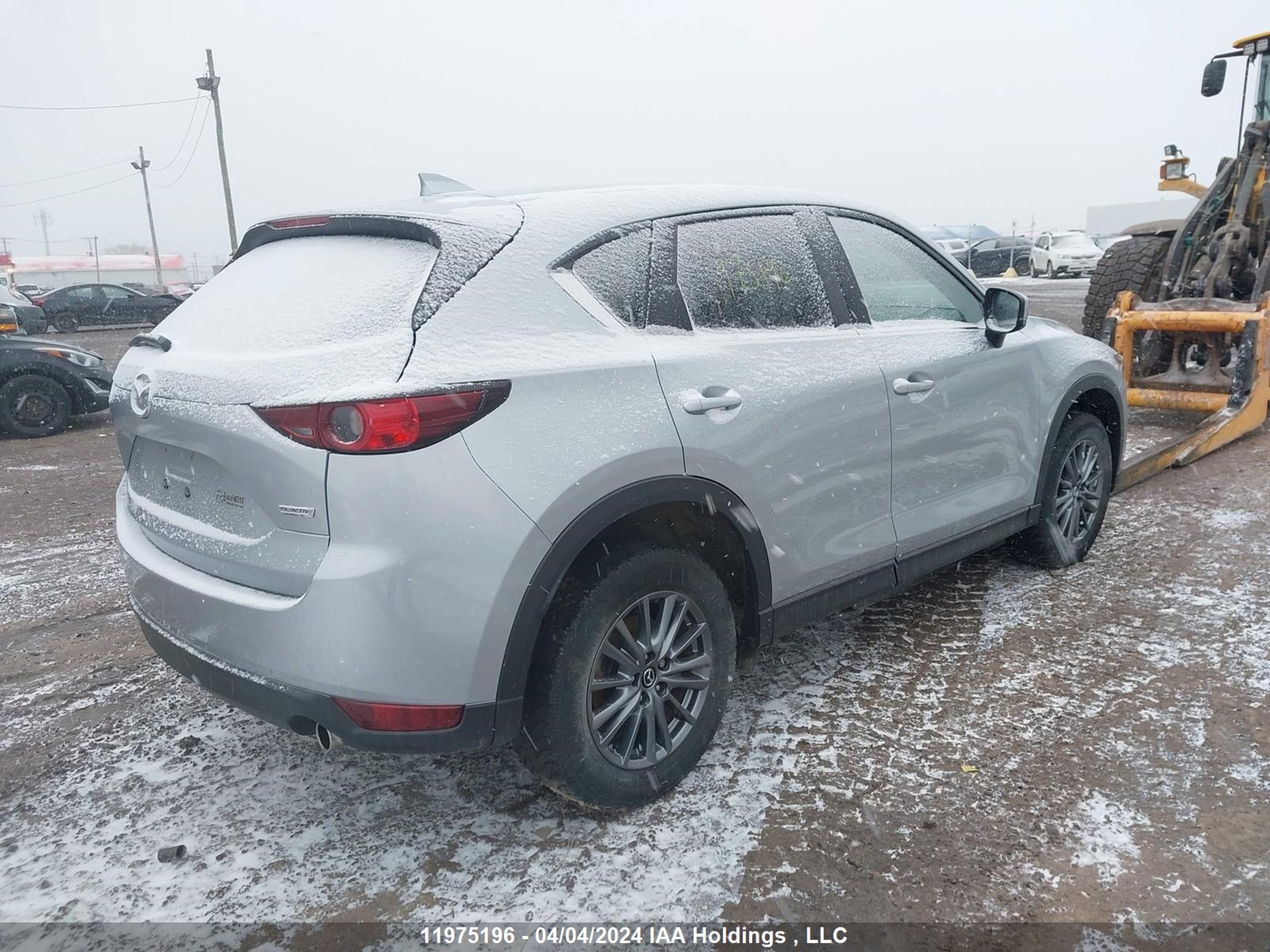 Photo 3 VIN: JM3KFBBL7J0377475 - MAZDA CX-5 