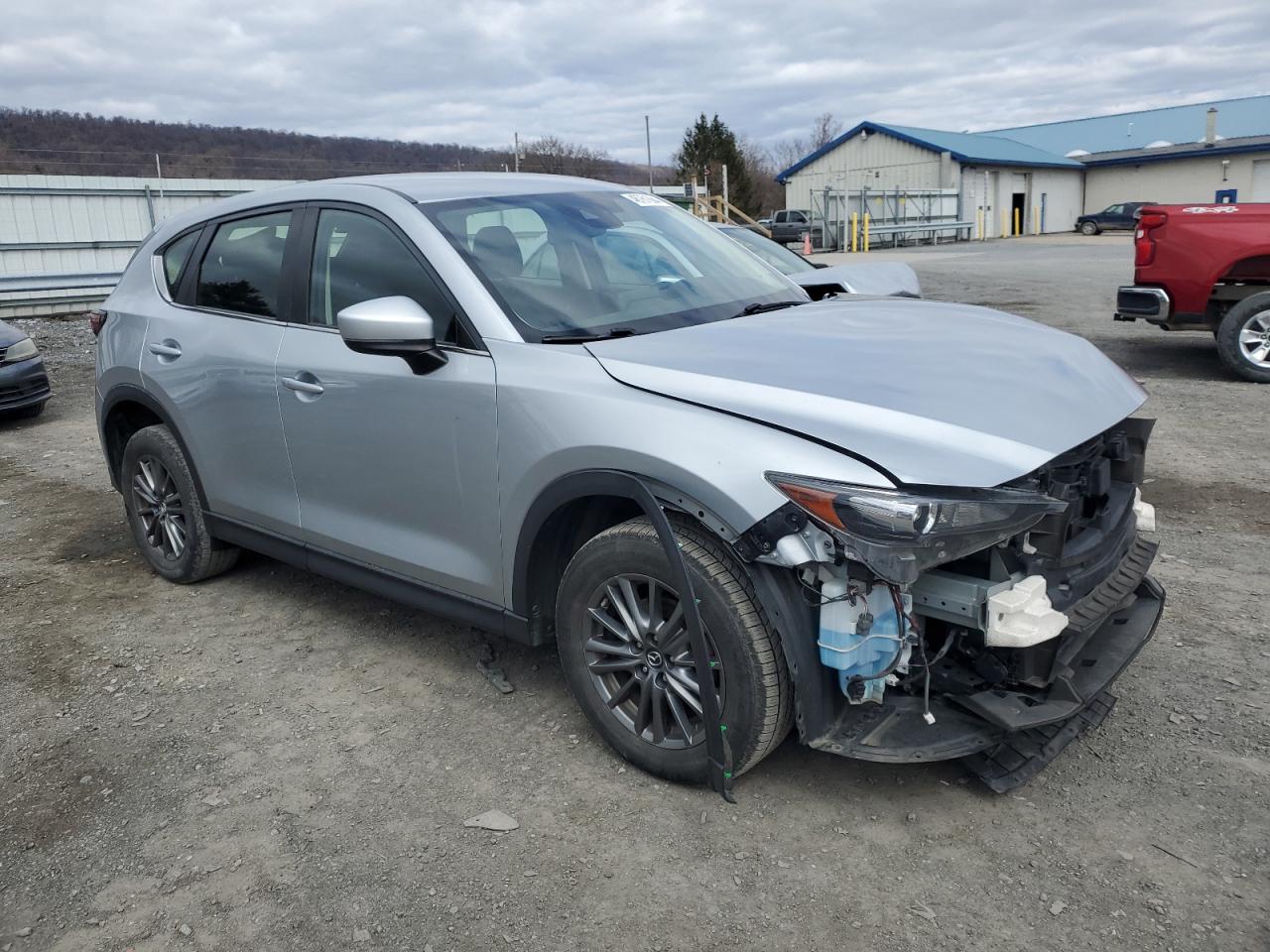 Photo 3 VIN: JM3KFBBM7J0329015 - MAZDA CX-5 