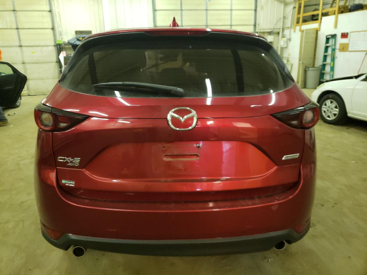 Photo 5 VIN: JM3KFBBM8J0428927 - MAZDA CX-5 