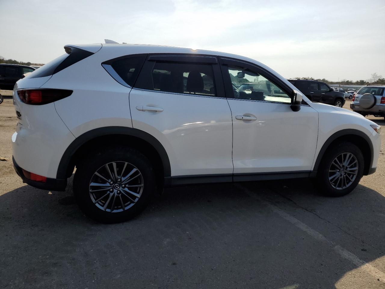 Photo 2 VIN: JM3KFBCM0M1386041 - MAZDA CX-5 