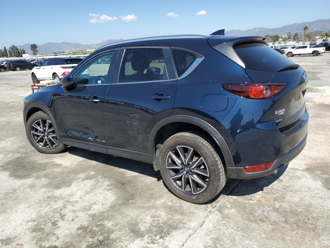 Photo 1 VIN: JM3KFBCM1J0319353 - MAZDA CX-5 