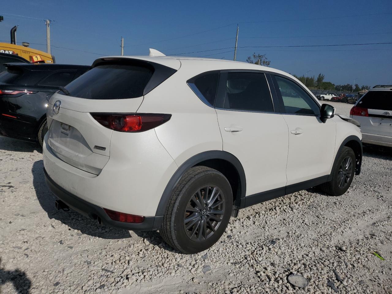 Photo 2 VIN: JM3KFBCM2K1614599 - MAZDA CX-5 