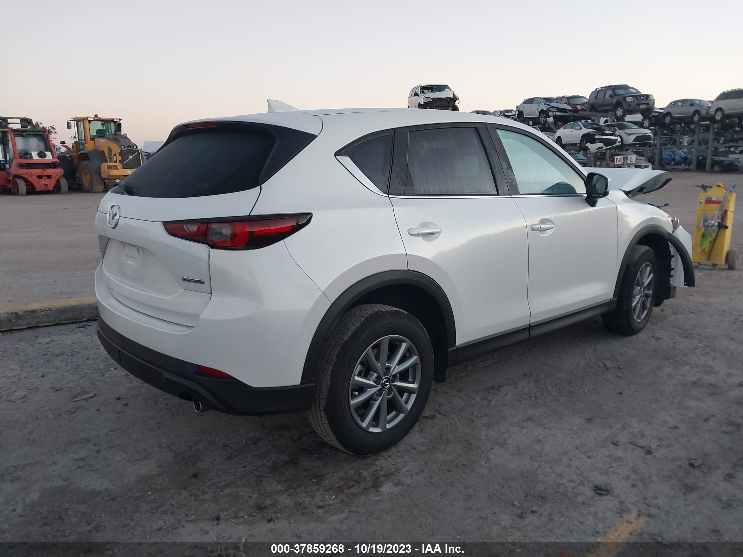 Photo 3 VIN: JM3KFBCM3P0244972 - MAZDA CX-5 