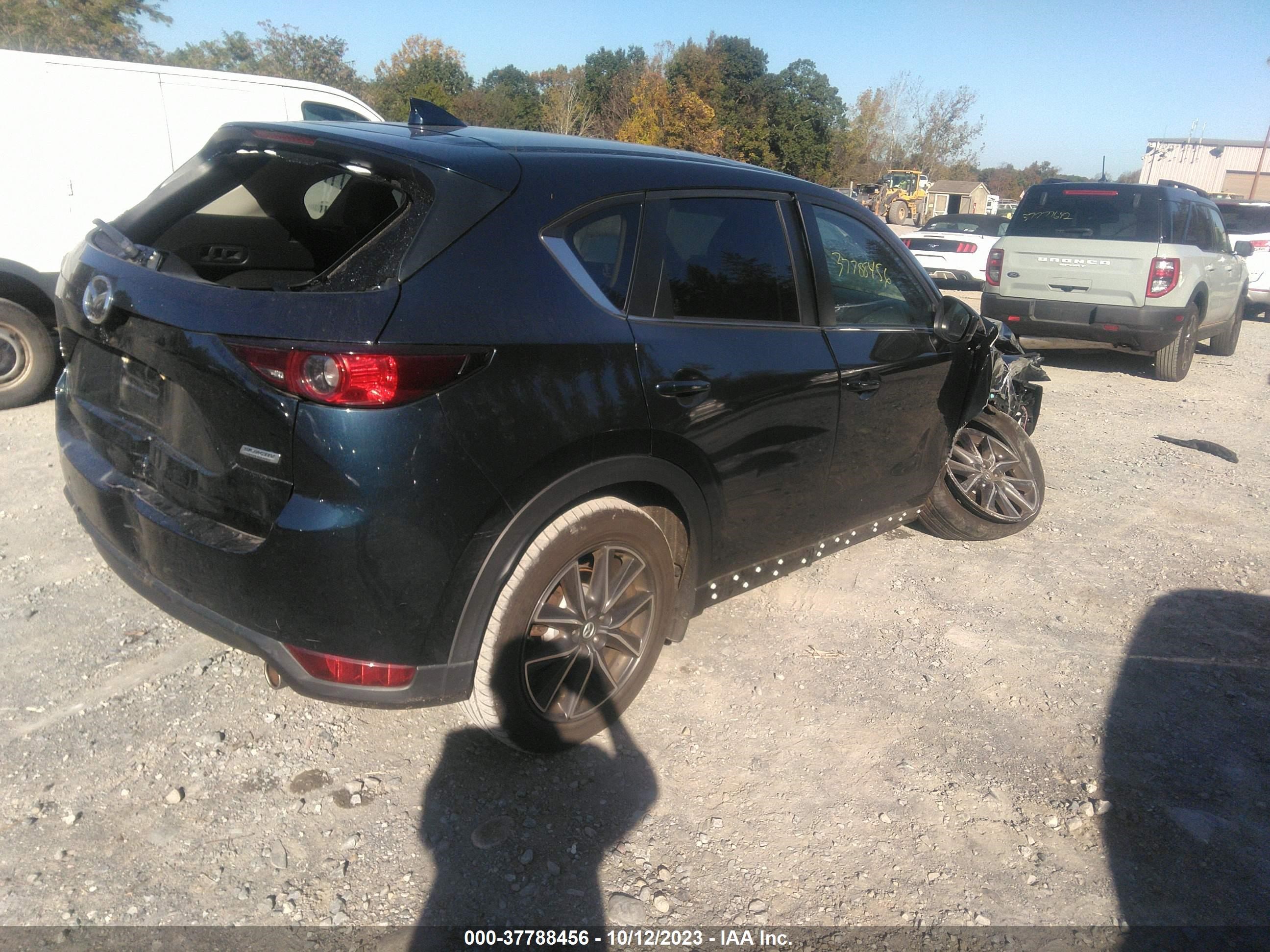 Photo 3 VIN: JM3KFBCM6J0429928 - MAZDA CX-5 