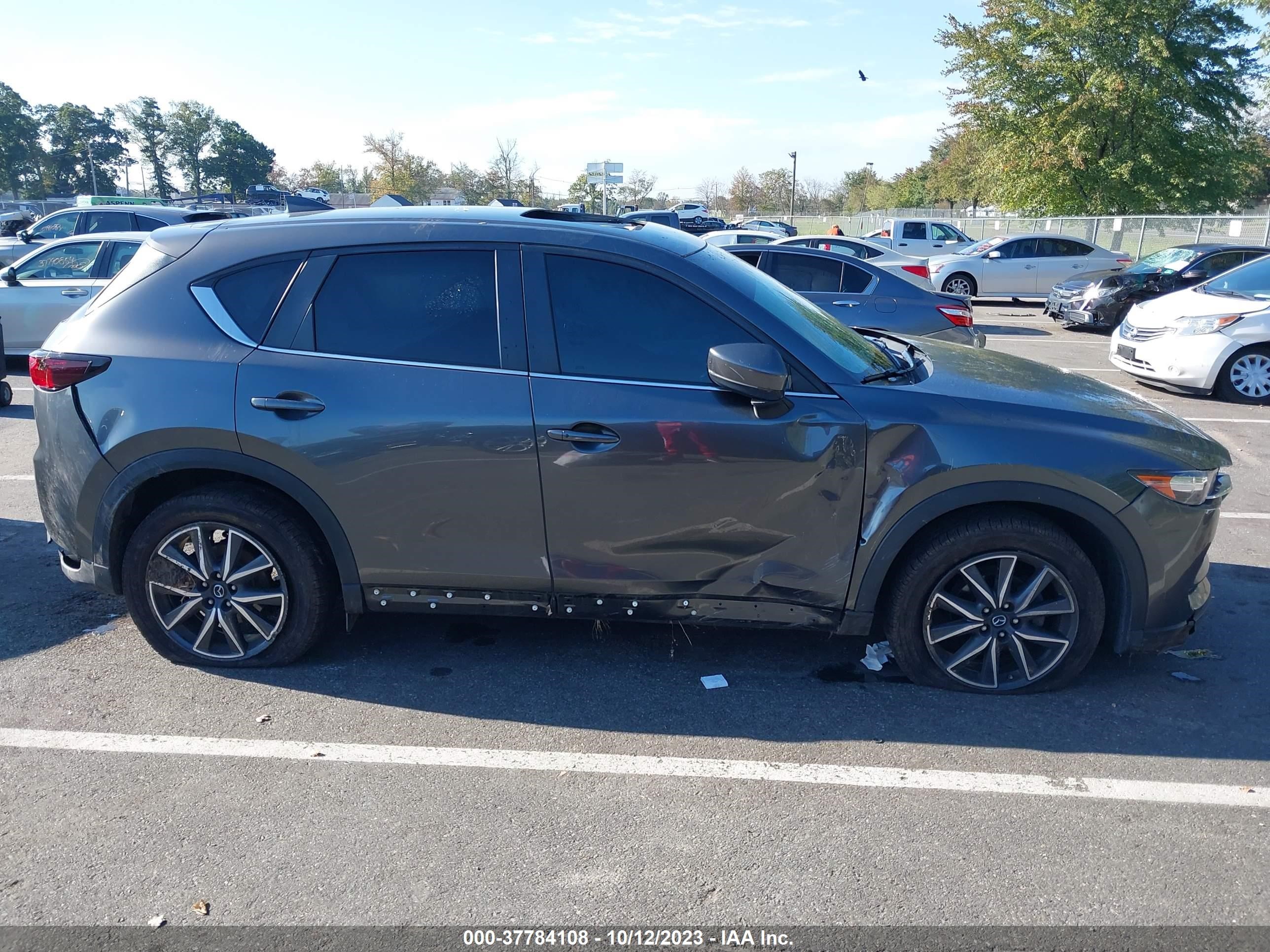 Photo 12 VIN: JM3KFBCM7J0446995 - MAZDA CX-5 