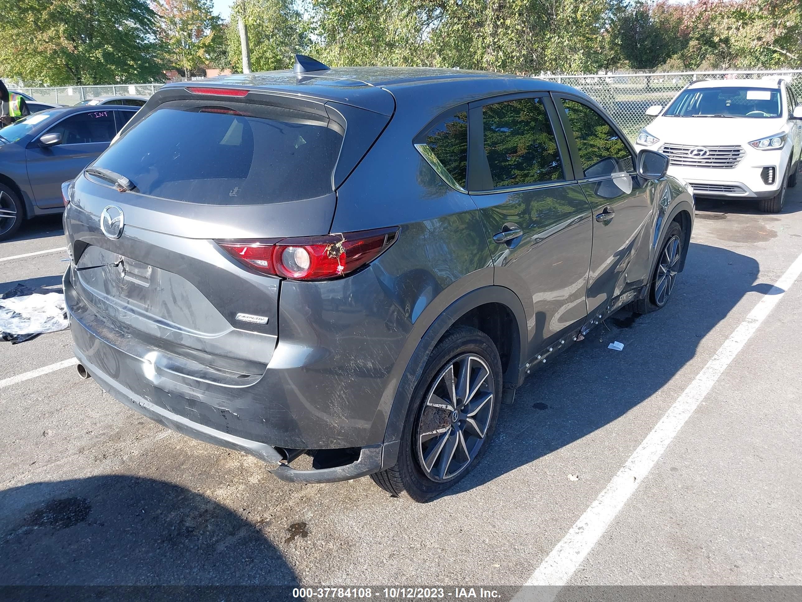 Photo 3 VIN: JM3KFBCM7J0446995 - MAZDA CX-5 