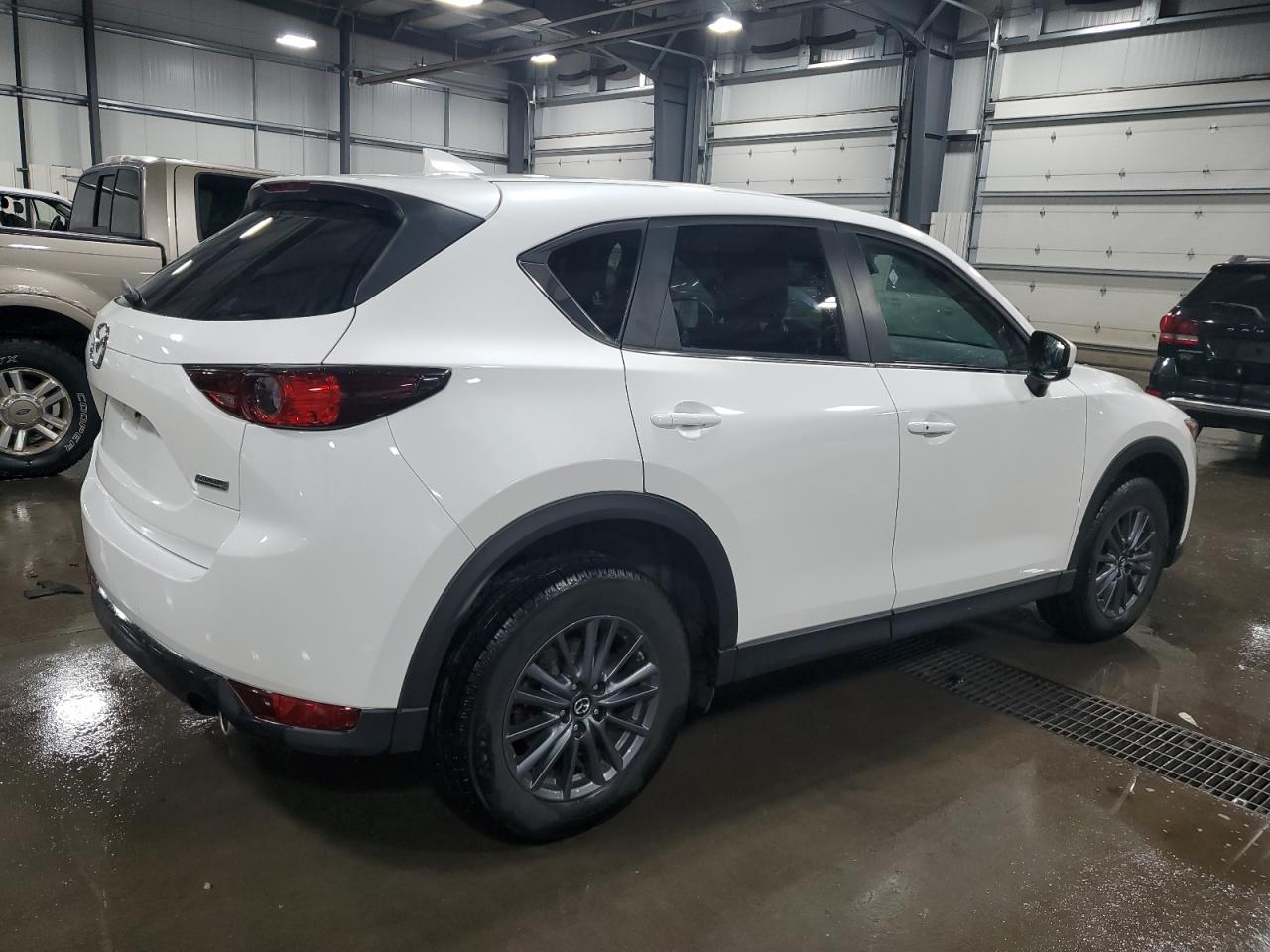 Photo 2 VIN: JM3KFBCM8K1676489 - MAZDA CX-5 