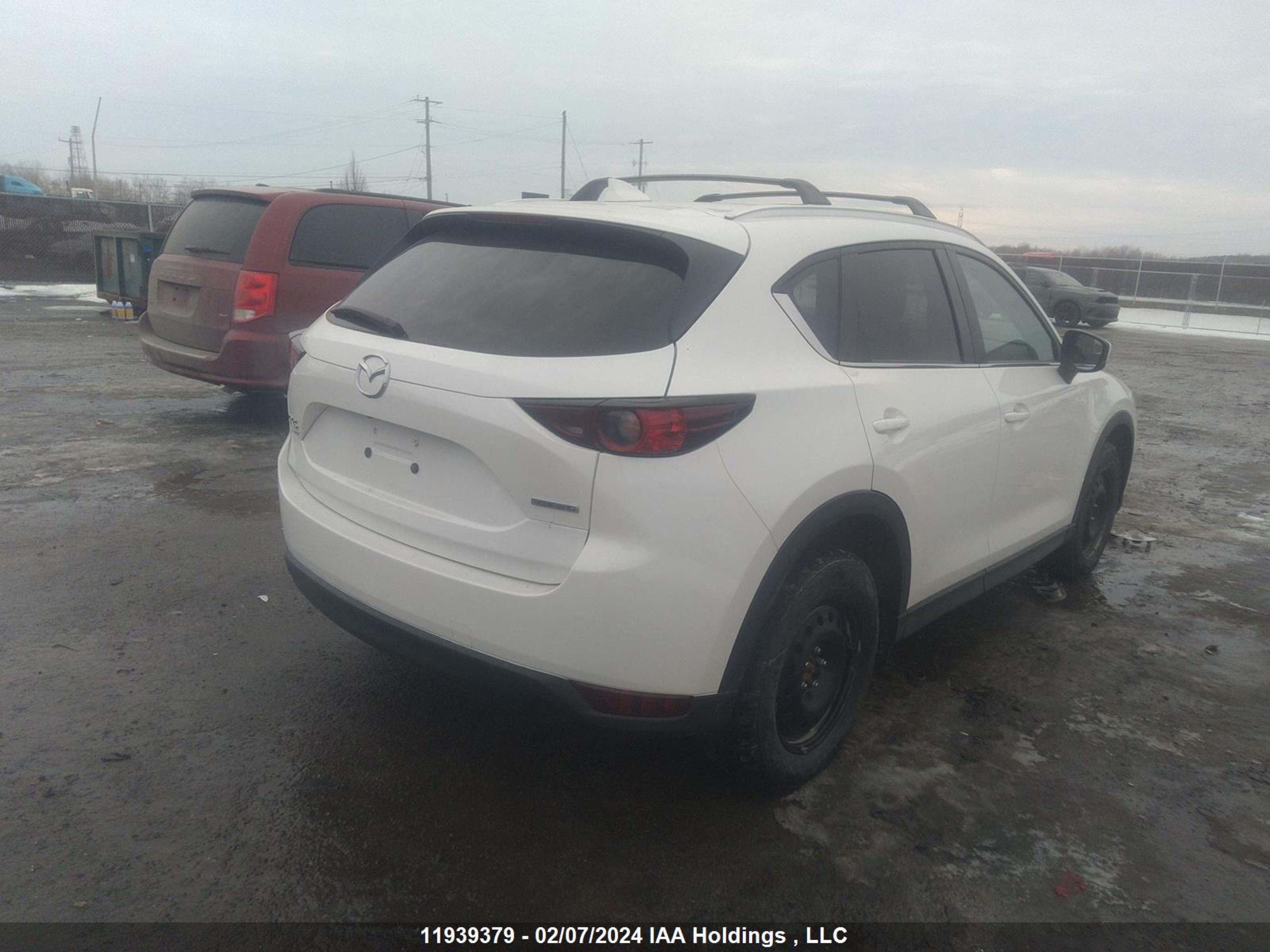 Photo 3 VIN: JM3KFBCM8M1113073 - MAZDA CX-5 