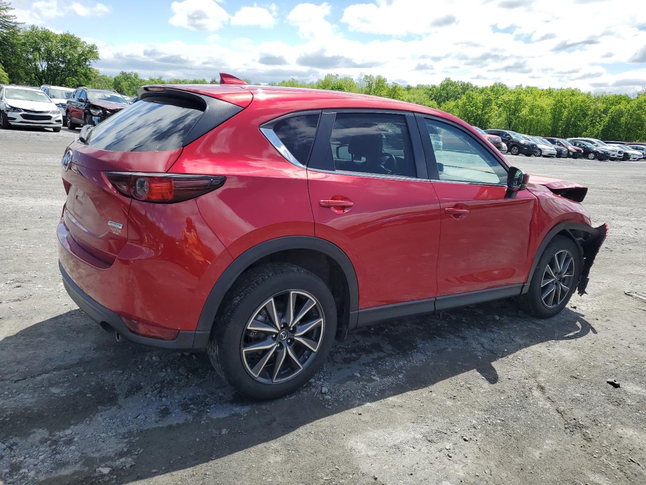 Photo 2 VIN: JM3KFBCMXJ0413781 - MAZDA CX-5 