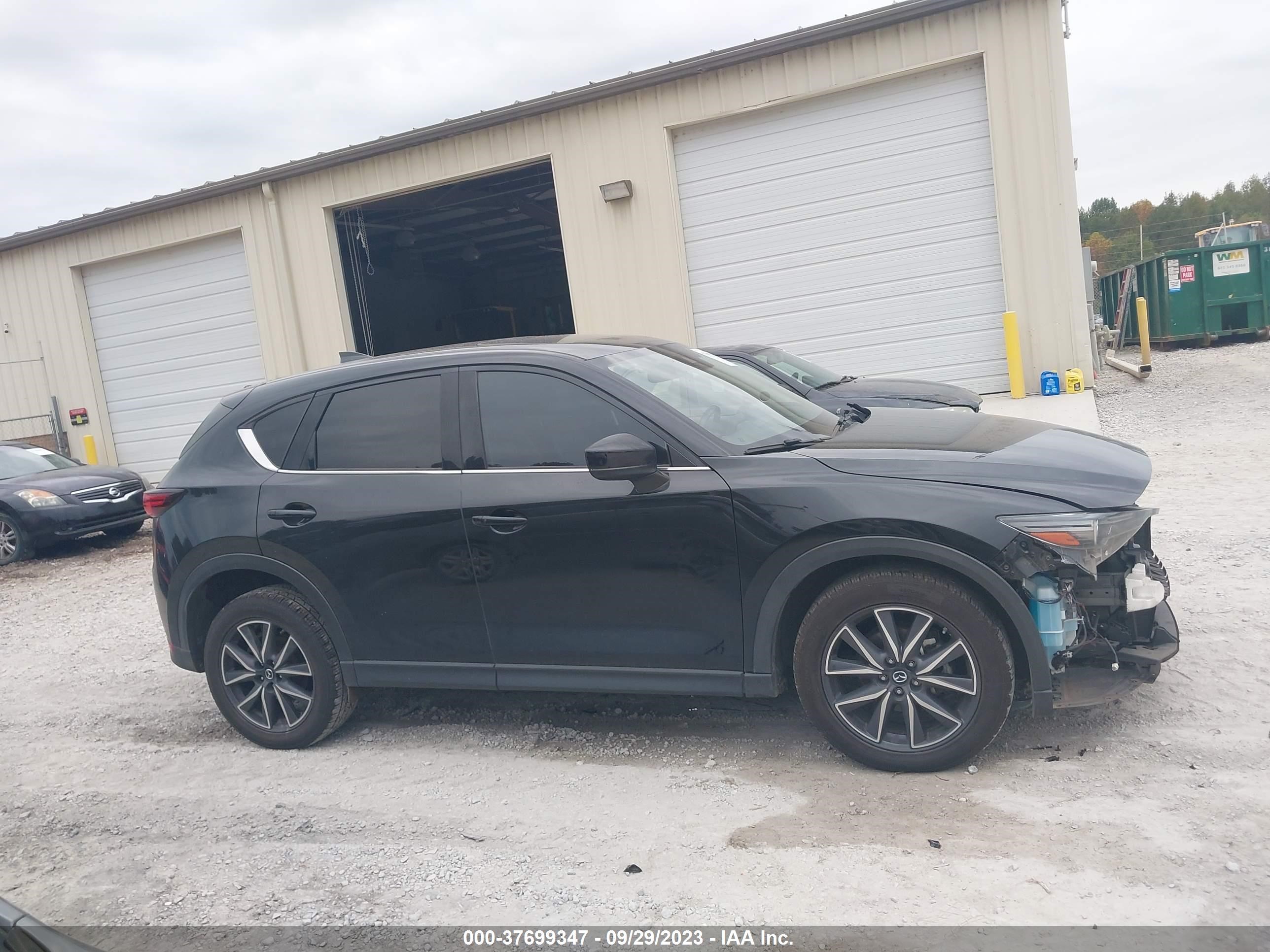 Photo 12 VIN: JM3KFBDM0J0317379 - MAZDA CX-5 