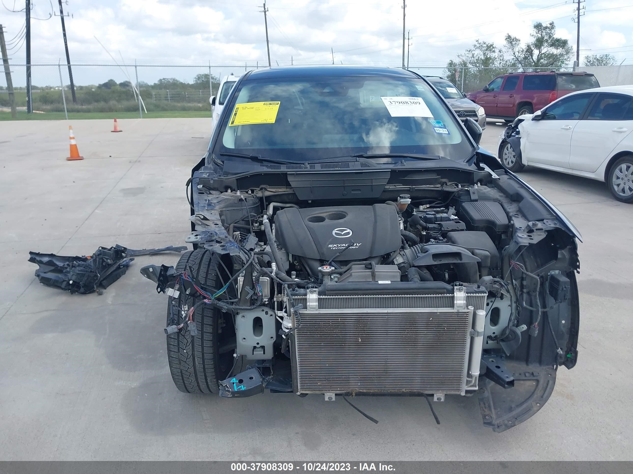 Photo 12 VIN: JM3KFBDM1J0371936 - MAZDA CX-5 