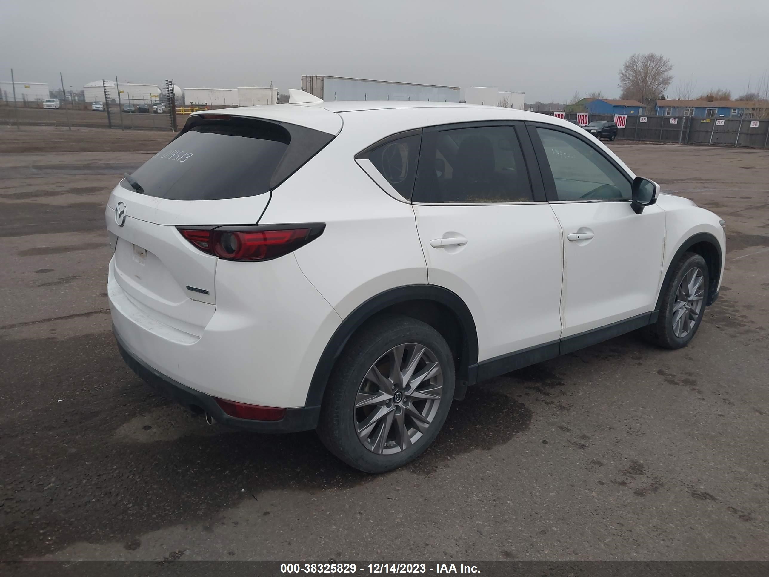 Photo 3 VIN: JM3KFBDM3L0770706 - MAZDA CX-5 