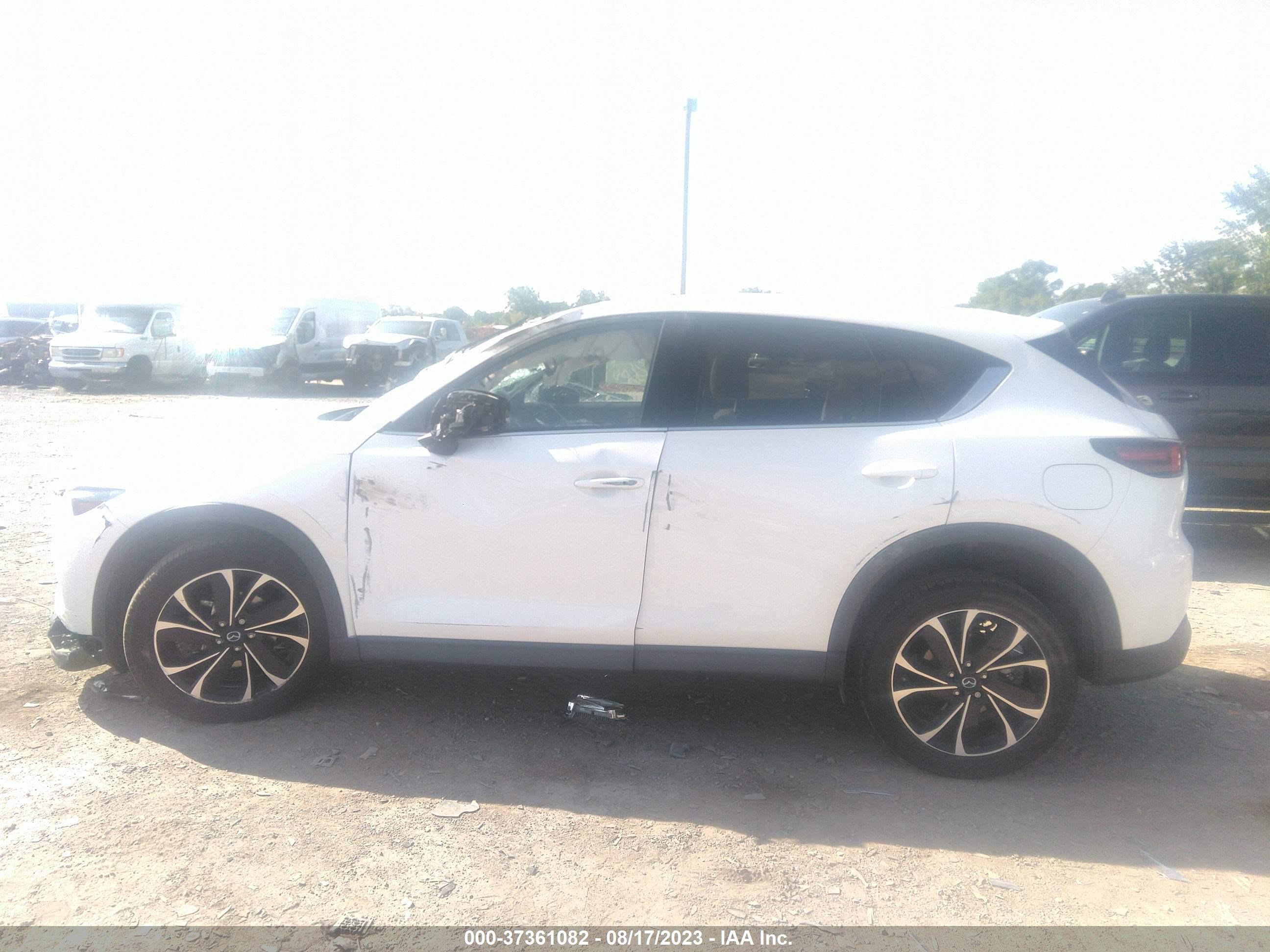 Photo 13 VIN: JM3KFBDM7N1597978 - MAZDA CX-5 