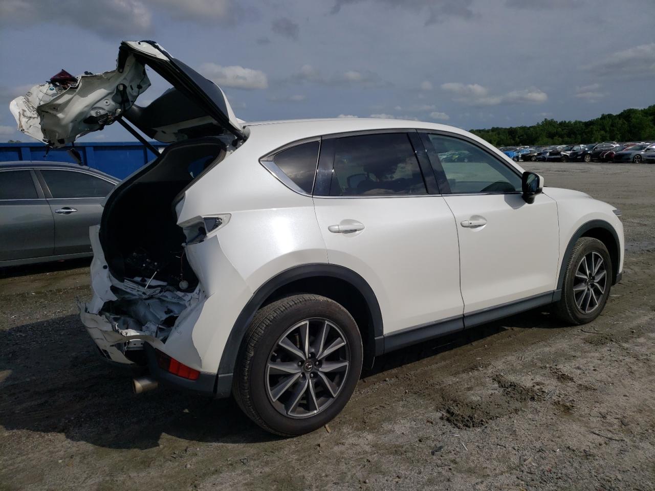 Photo 2 VIN: JM3KFBDM8J0408383 - MAZDA CX-5 