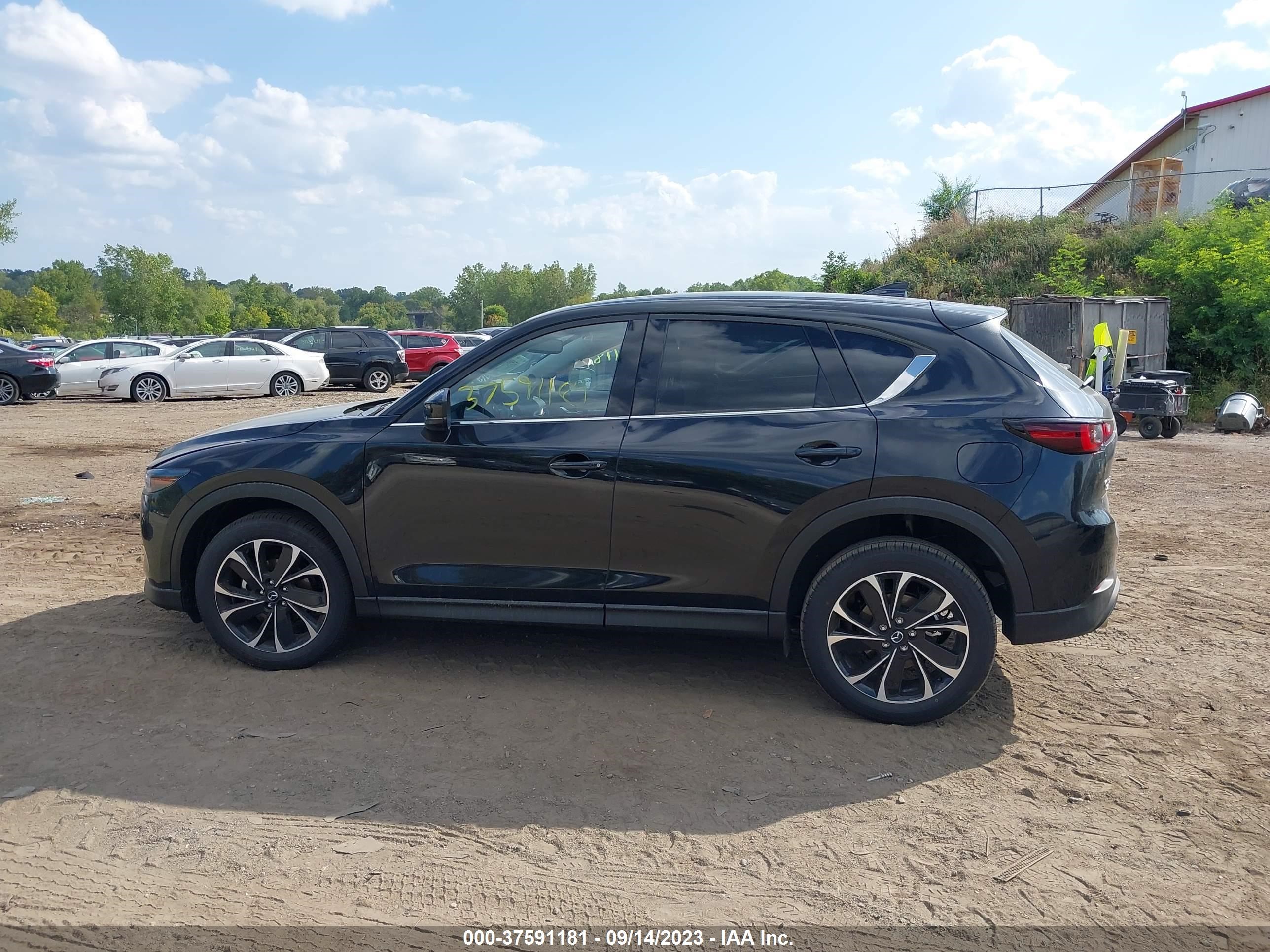 Photo 13 VIN: JM3KFBDM8P0236719 - MAZDA CX-5 