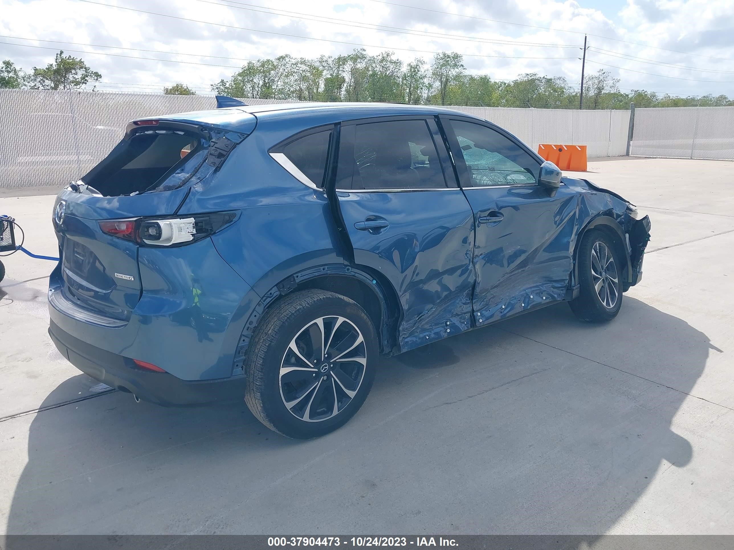 Photo 3 VIN: JM3KFBEM5N0548959 - MAZDA CX-5 