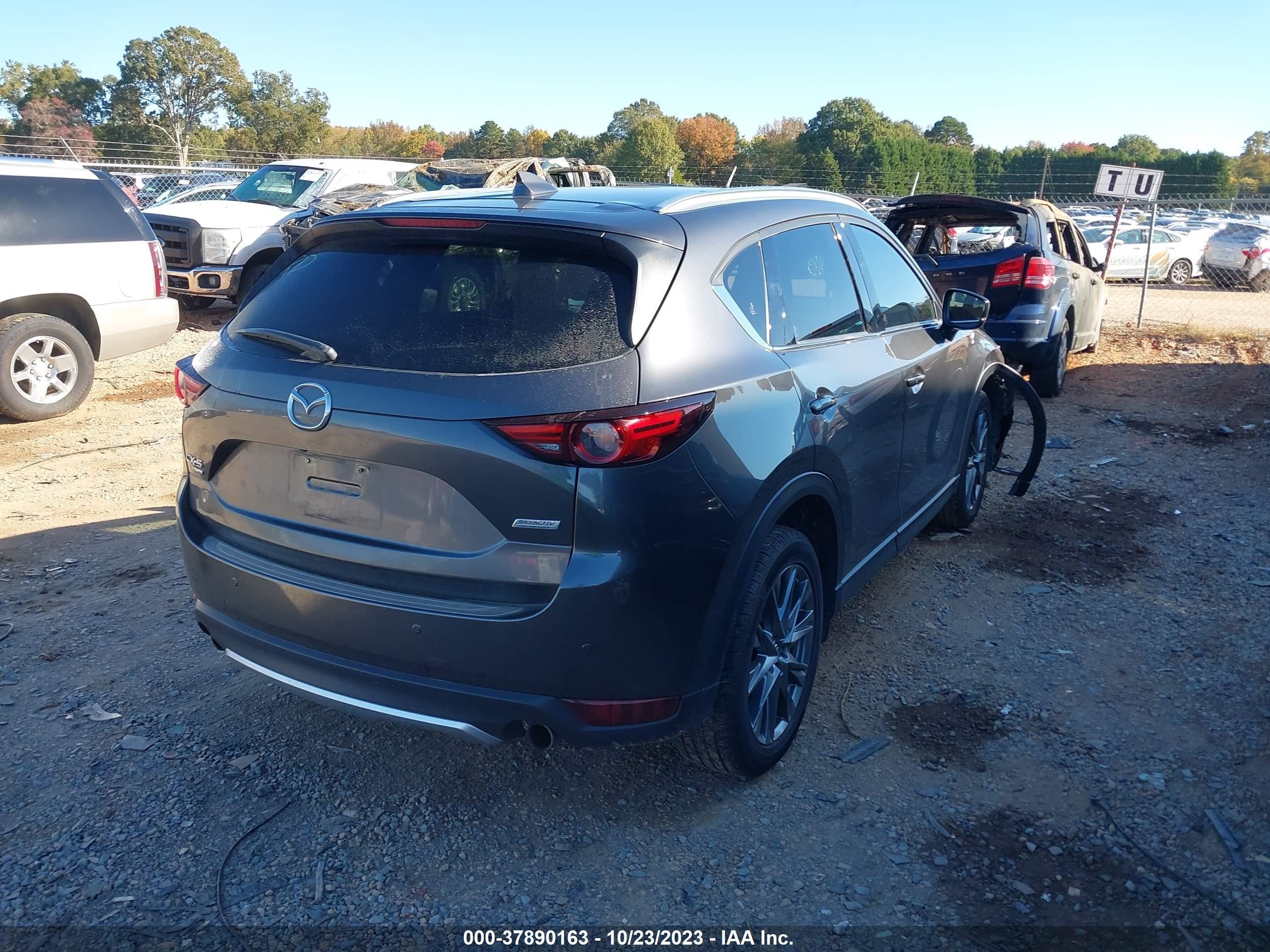 Photo 3 VIN: JM3KFBEY5K0638417 - MAZDA CX-5 