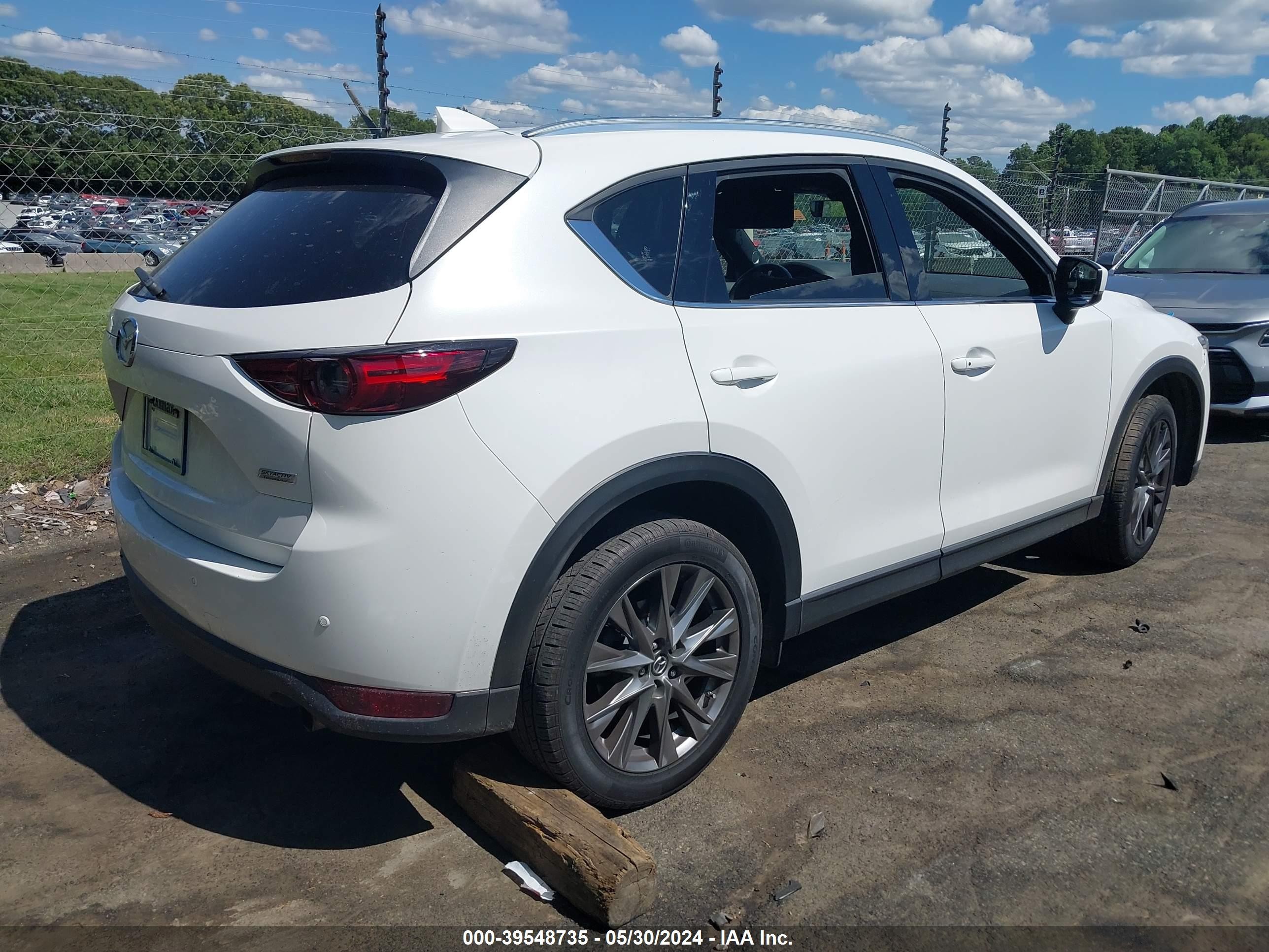 Photo 3 VIN: JM3KFBEY7K0539484 - MAZDA CX-5 