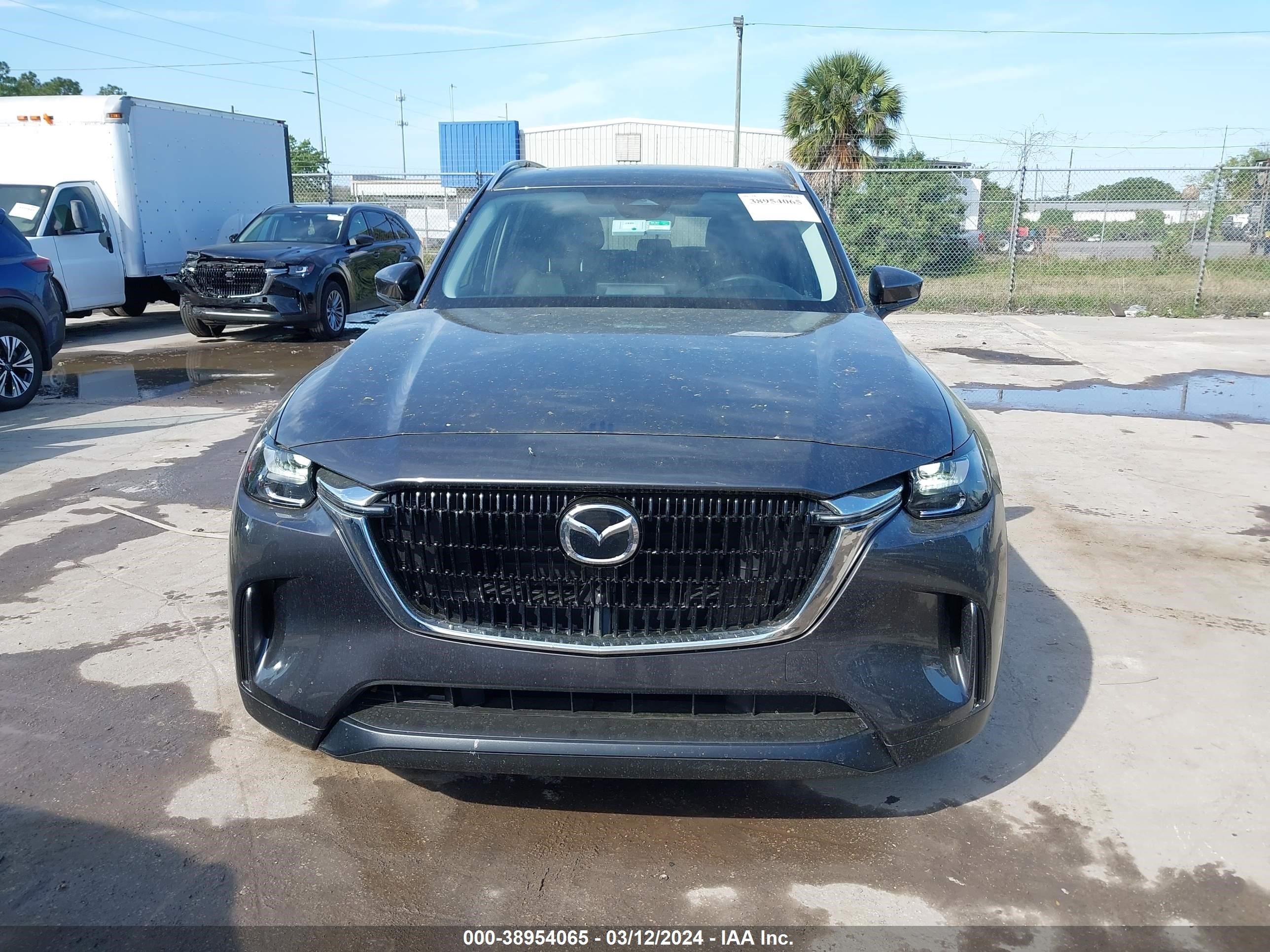 Photo 11 VIN: JM3KKCHD3R1153109 - MAZDA CX-90 