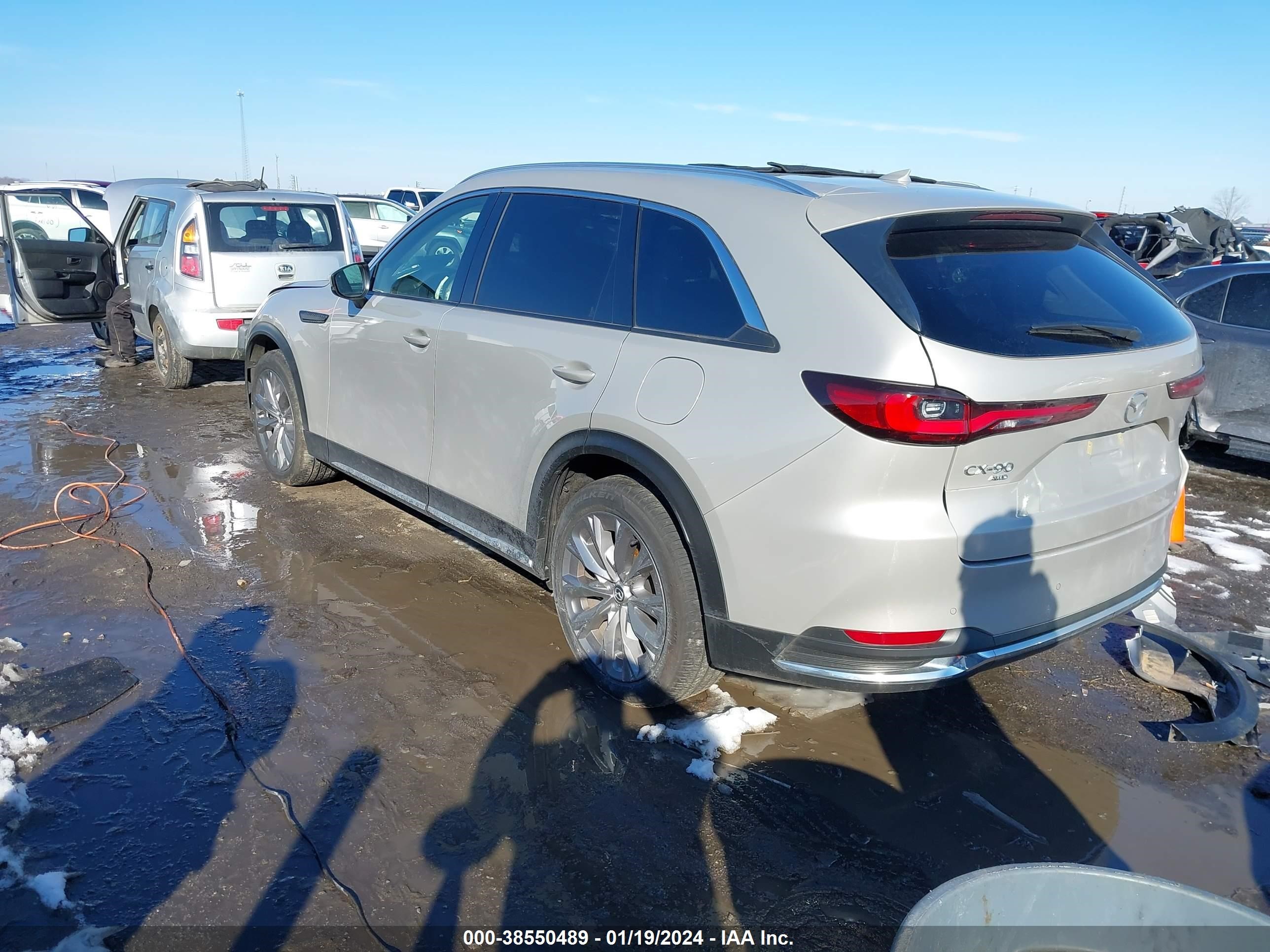 Photo 2 VIN: JM3KKDHD0R1120428 - MAZDA CX-90 