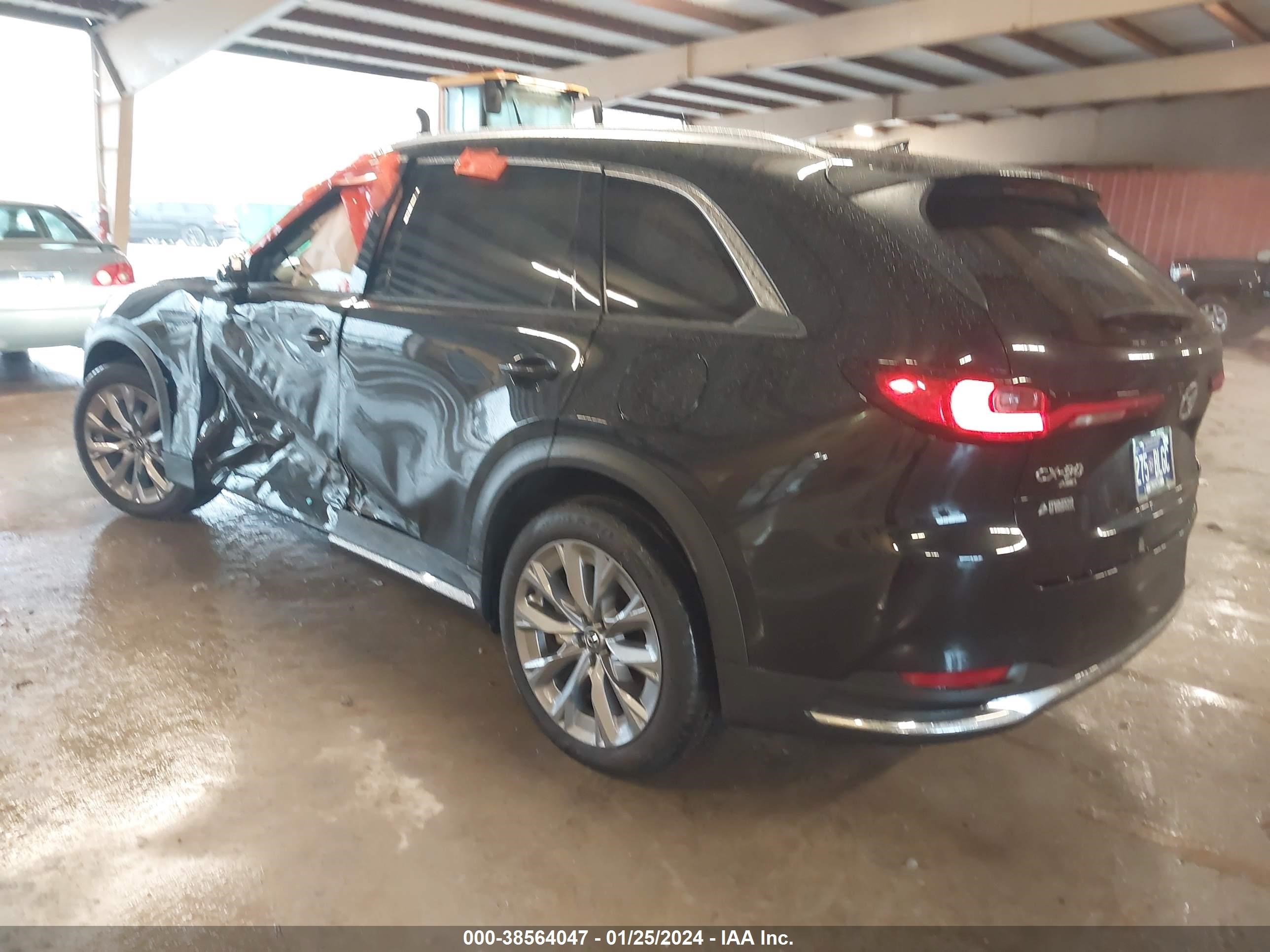 Photo 2 VIN: JM3KKDHD5R1118075 - MAZDA CX-90 