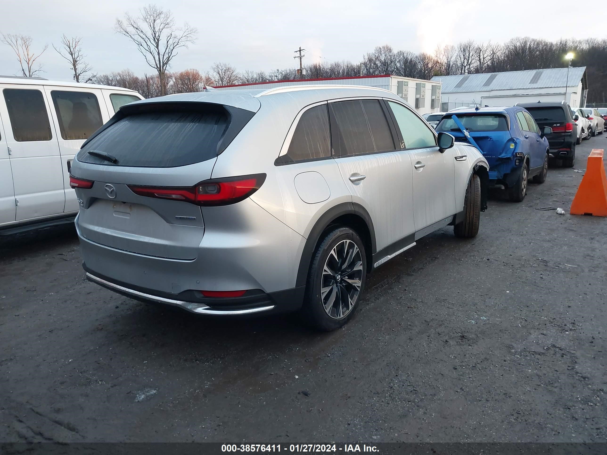 Photo 3 VIN: JM3KKEHA4R1117639 - MAZDA CX-90 