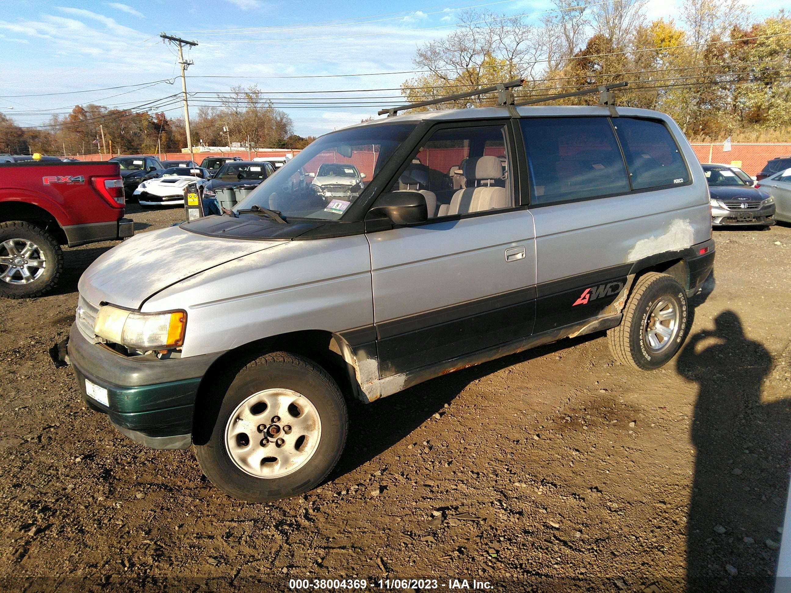 Photo 1 VIN: JM3LV5236R0608144 - MAZDA MPV 