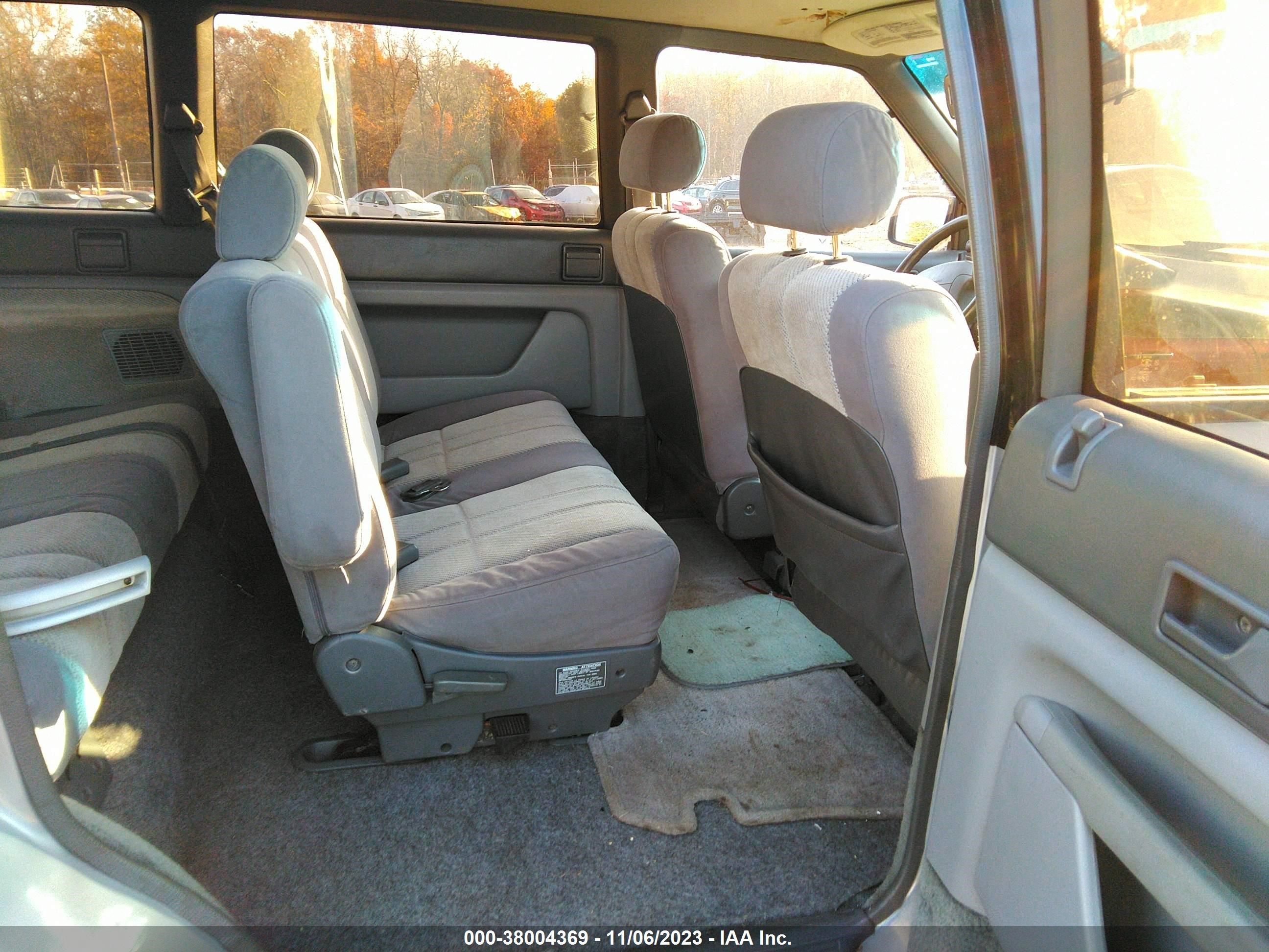 Photo 7 VIN: JM3LV5236R0608144 - MAZDA MPV 