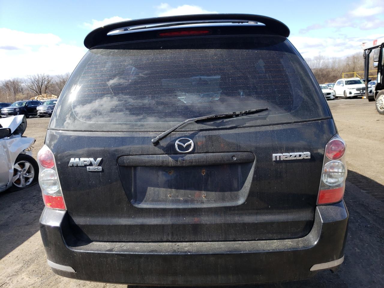 Photo 5 VIN: JM3LW28A250539853 - MAZDA MPV 