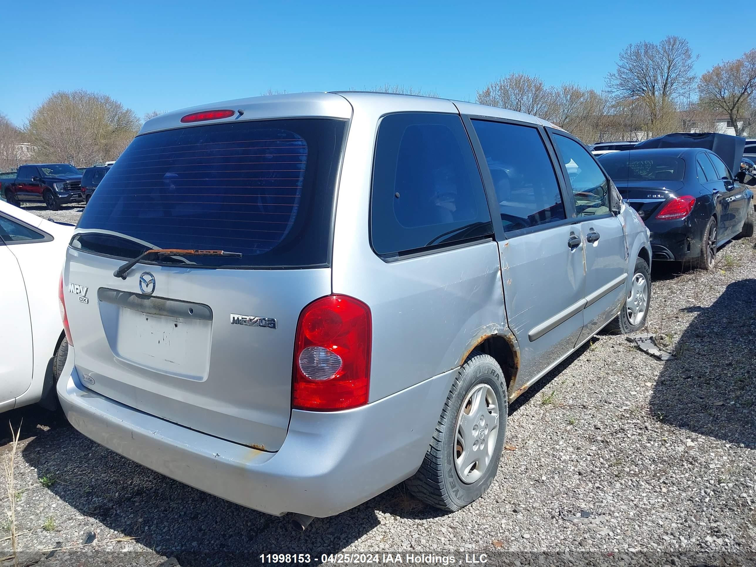 Photo 3 VIN: JM3LW28A320313901 - MAZDA MPV 