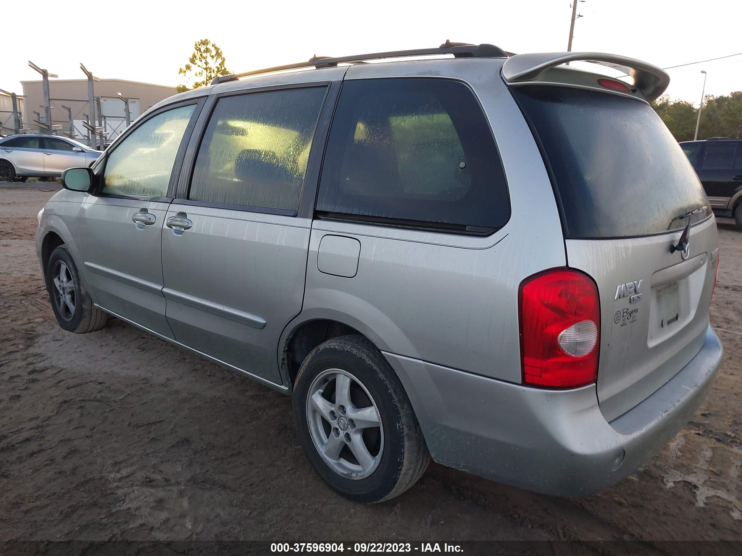 Photo 2 VIN: JM3LW28A320316989 - MAZDA MPV 