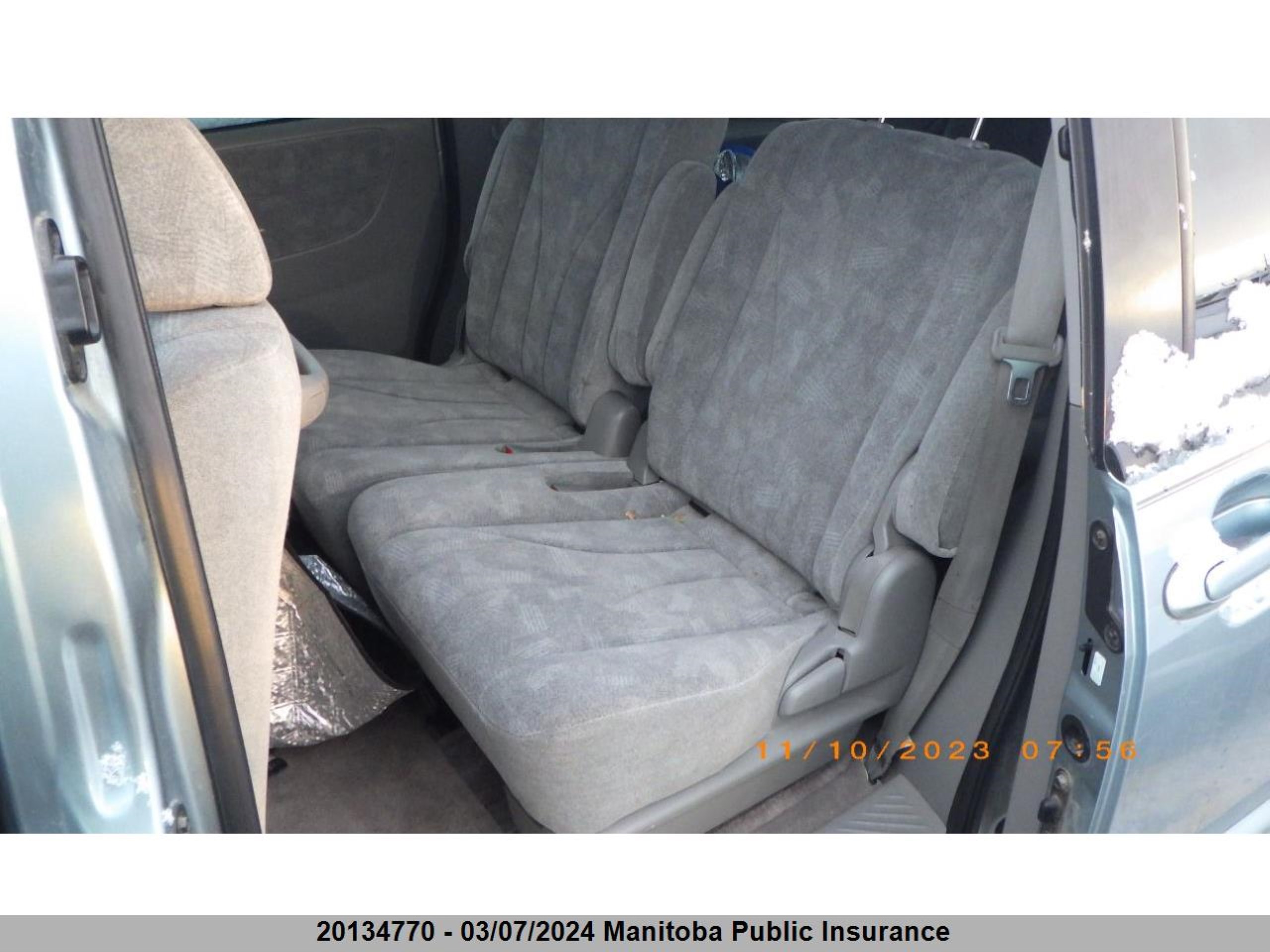 Photo 1 VIN: JM3LW28A330336628 - MAZDA MPV 