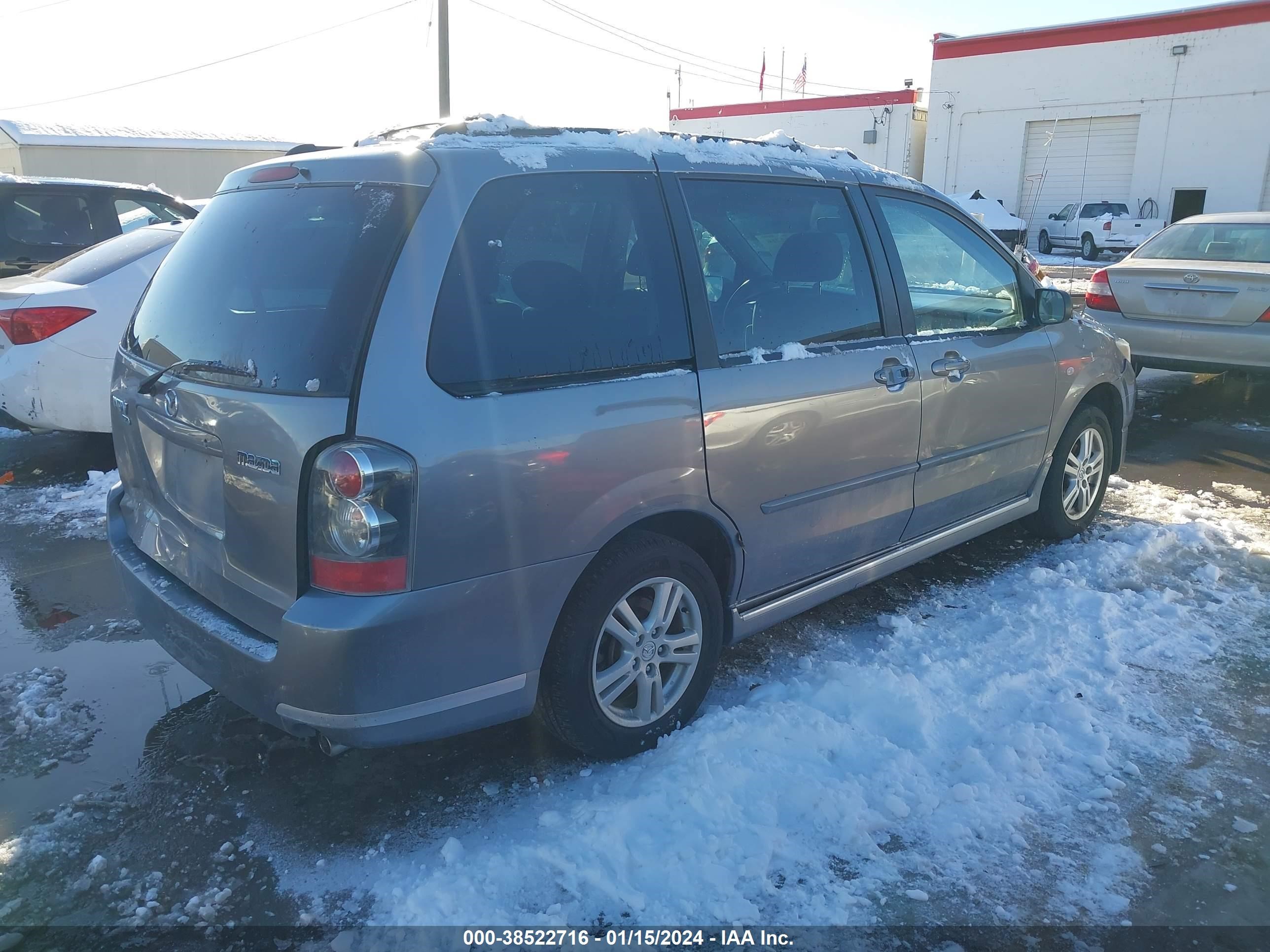 Photo 3 VIN: JM3LW28A350547993 - MAZDA MPV 