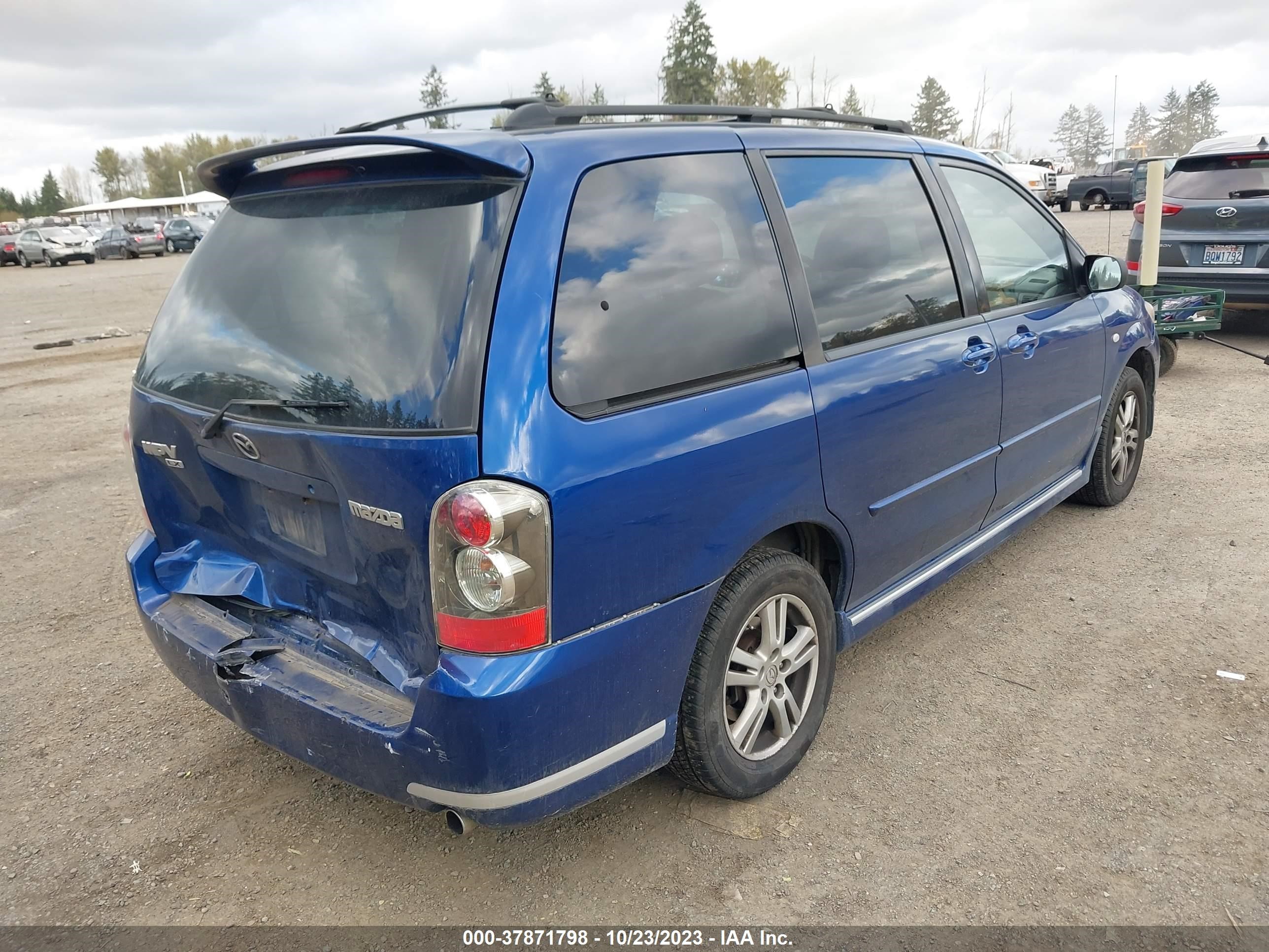 Photo 3 VIN: JM3LW28A640506935 - MAZDA MPV 