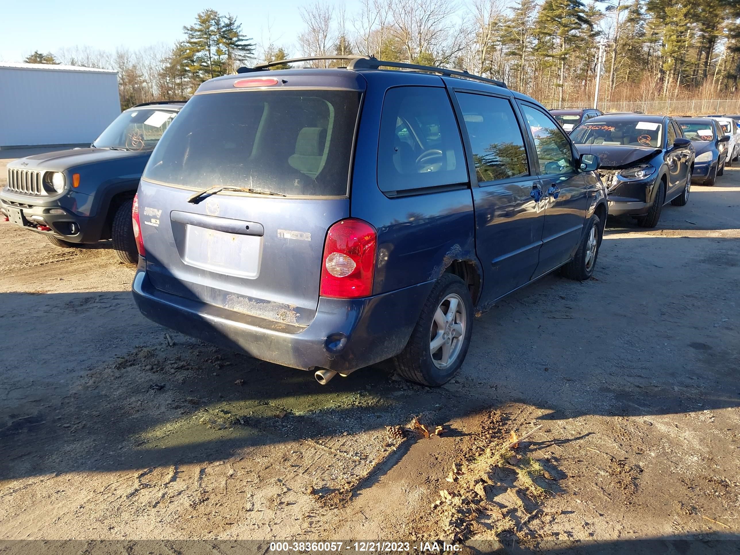 Photo 3 VIN: JM3LW28A830345860 - MAZDA MPV 