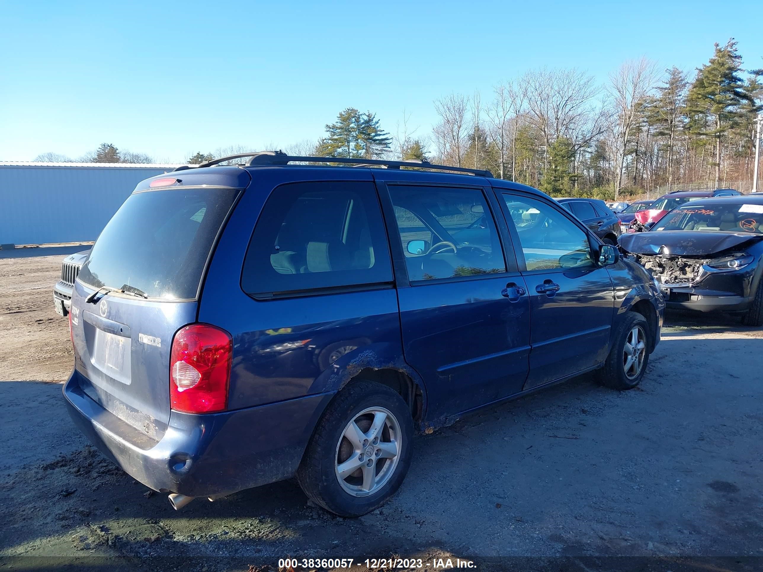 Photo 5 VIN: JM3LW28A830345860 - MAZDA MPV 