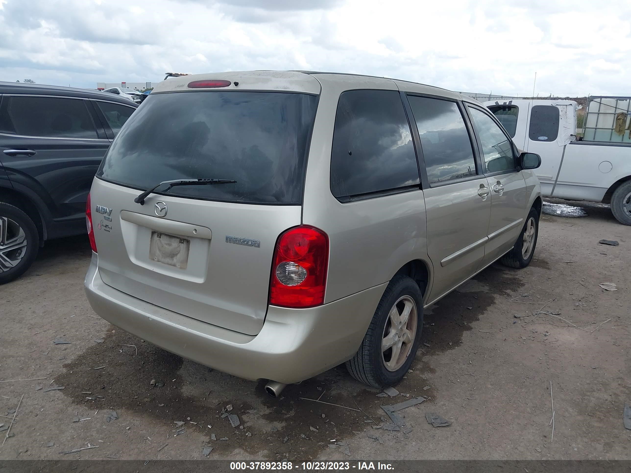 Photo 3 VIN: JM3LW28A830365736 - MAZDA MPV 