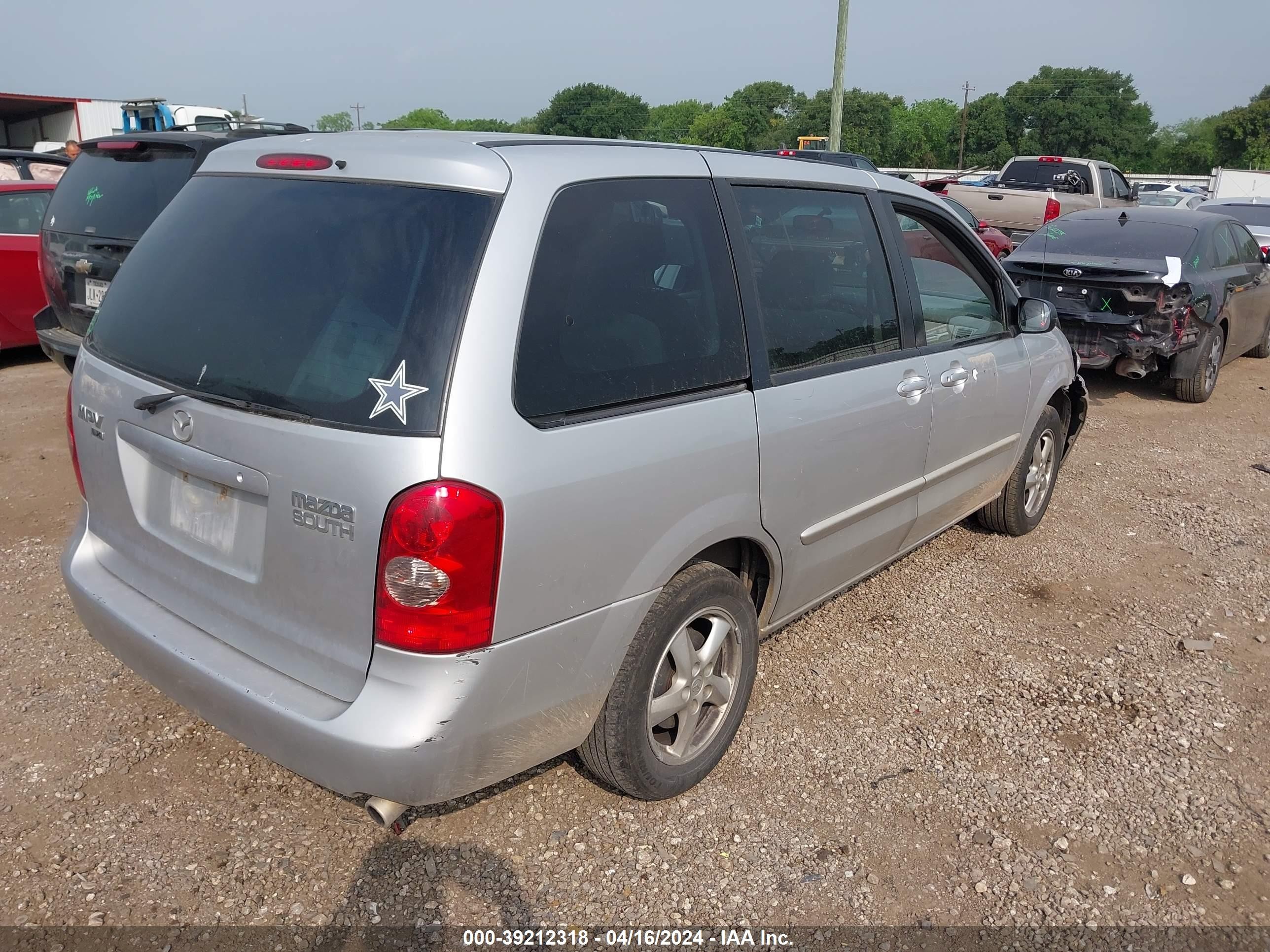 Photo 3 VIN: JM3LW28A830371603 - MAZDA MPV 