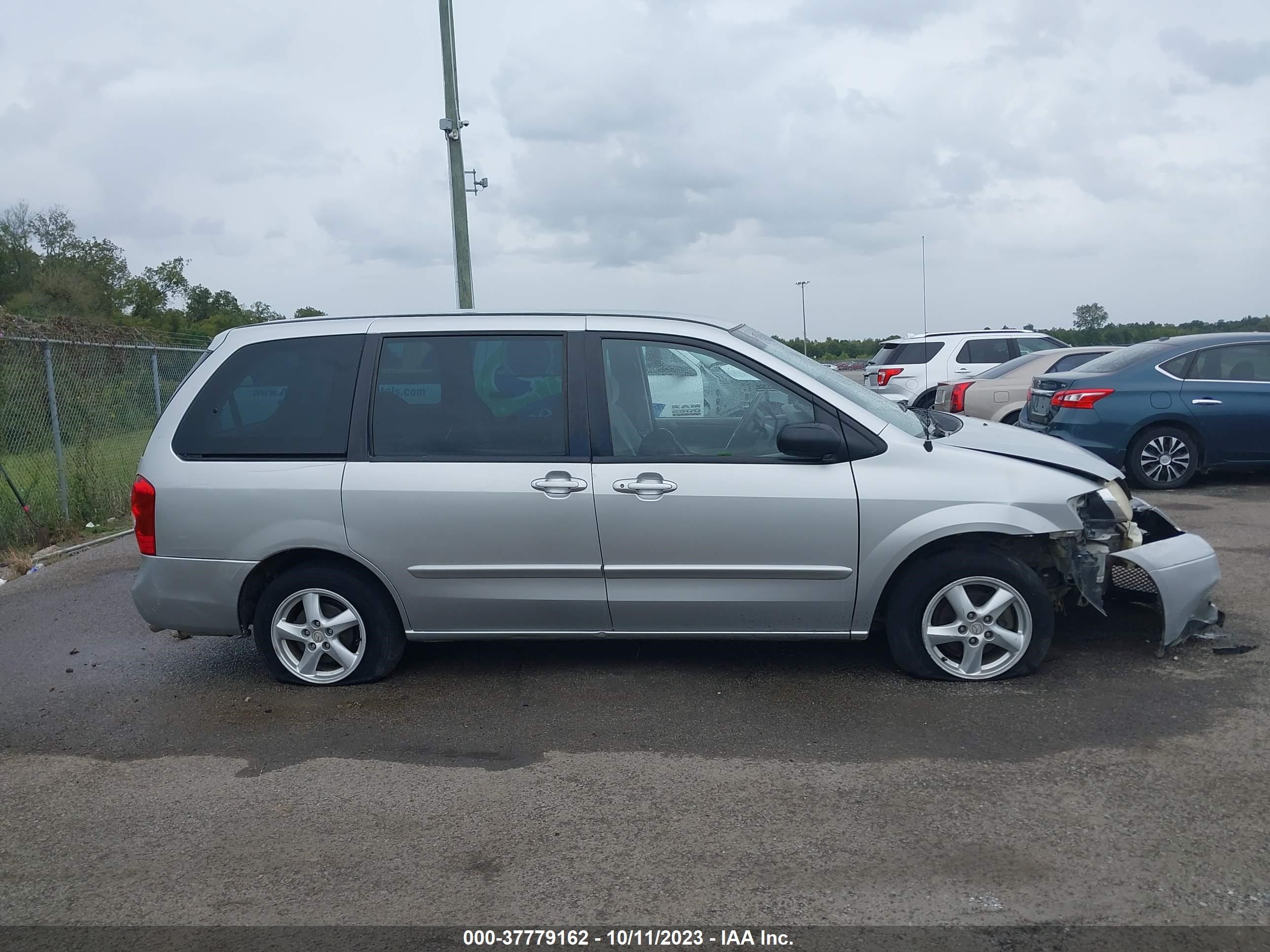 Photo 12 VIN: JM3LW28A930360349 - MAZDA MPV 