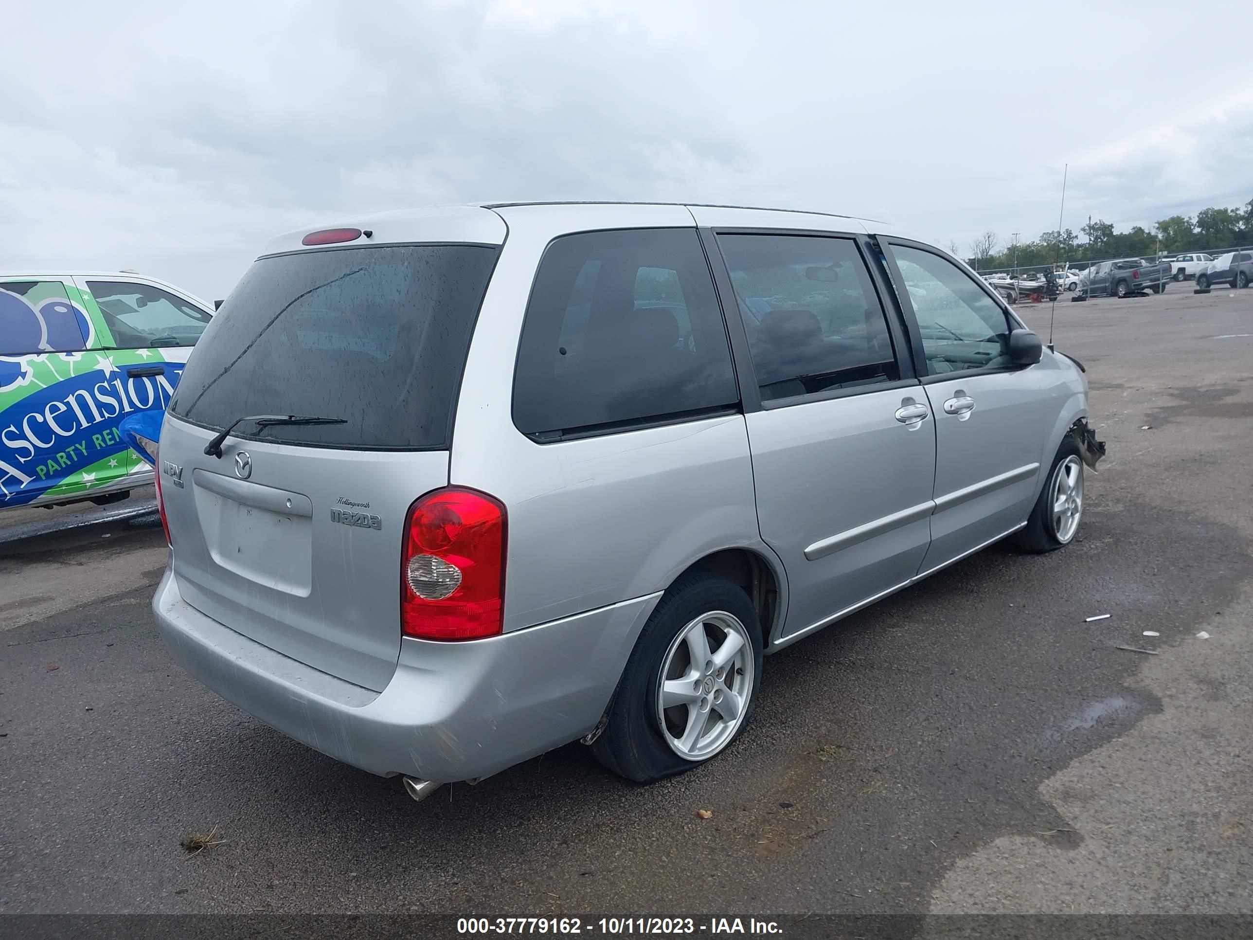 Photo 3 VIN: JM3LW28A930360349 - MAZDA MPV 