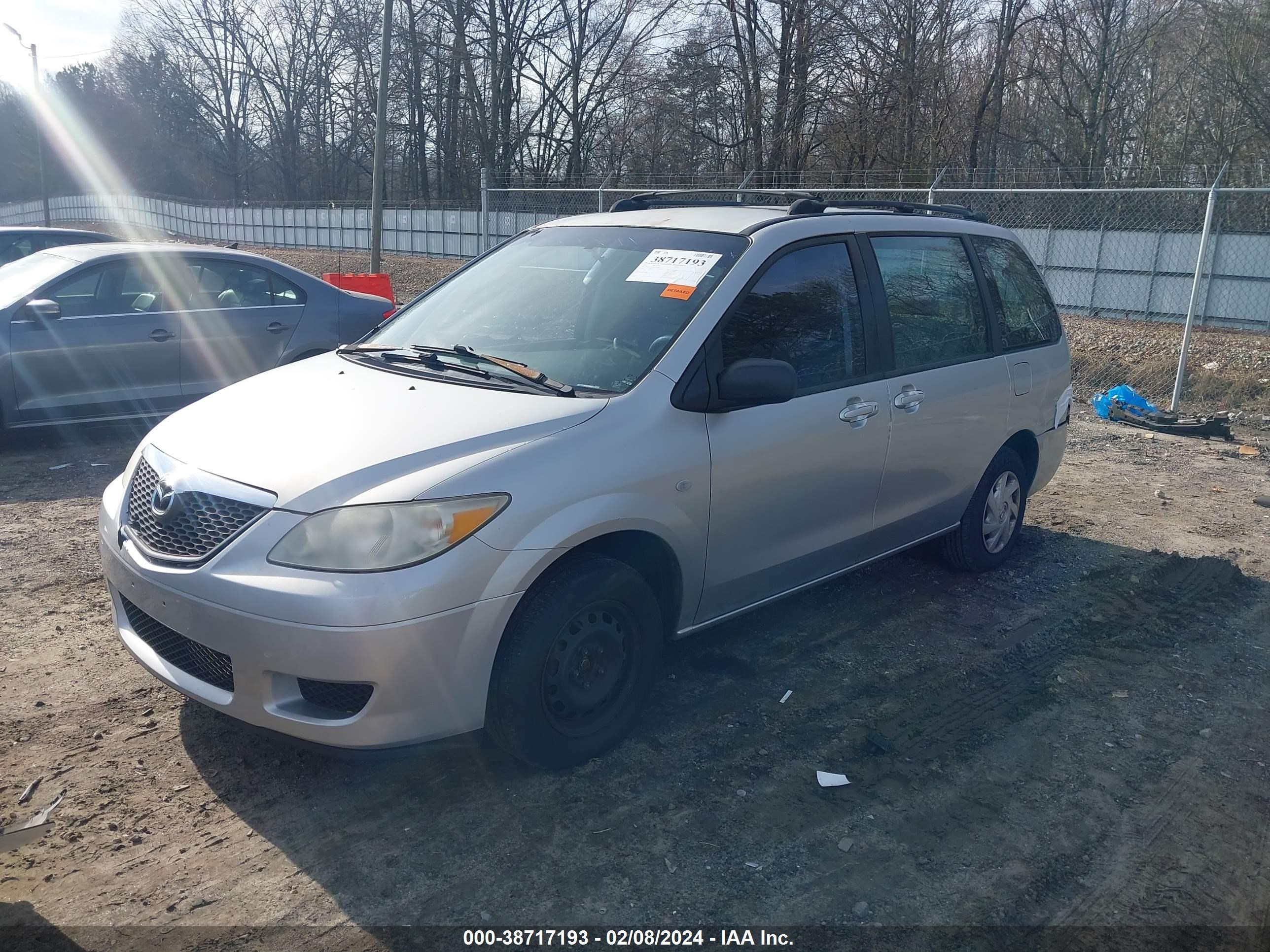 Photo 1 VIN: JM3LW28A960563584 - MAZDA MPV 