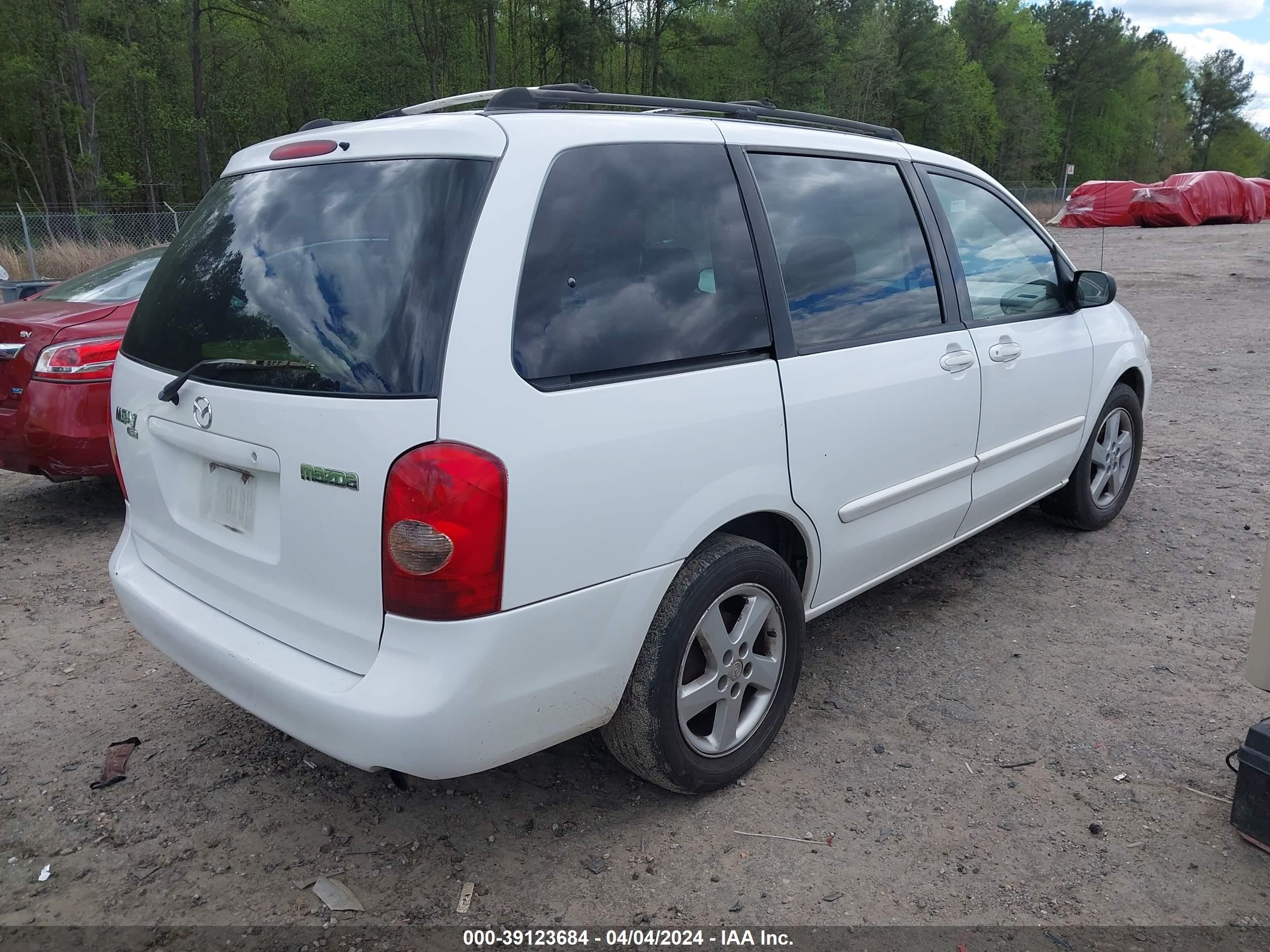 Photo 3 VIN: JM3LW28J020306386 - MAZDA MPV 