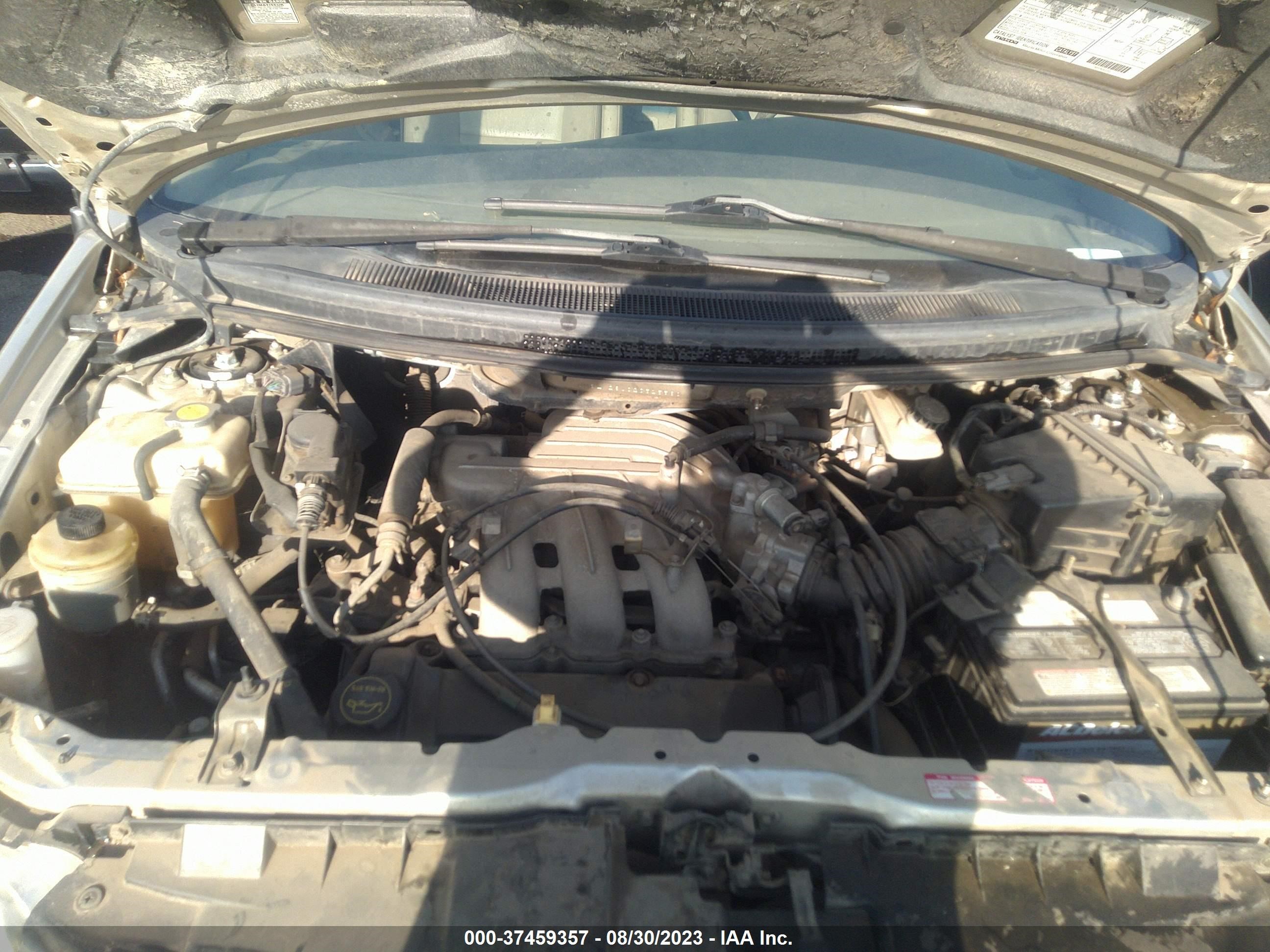 Photo 9 VIN: JM3LW28J020315380 - MAZDA MPV 