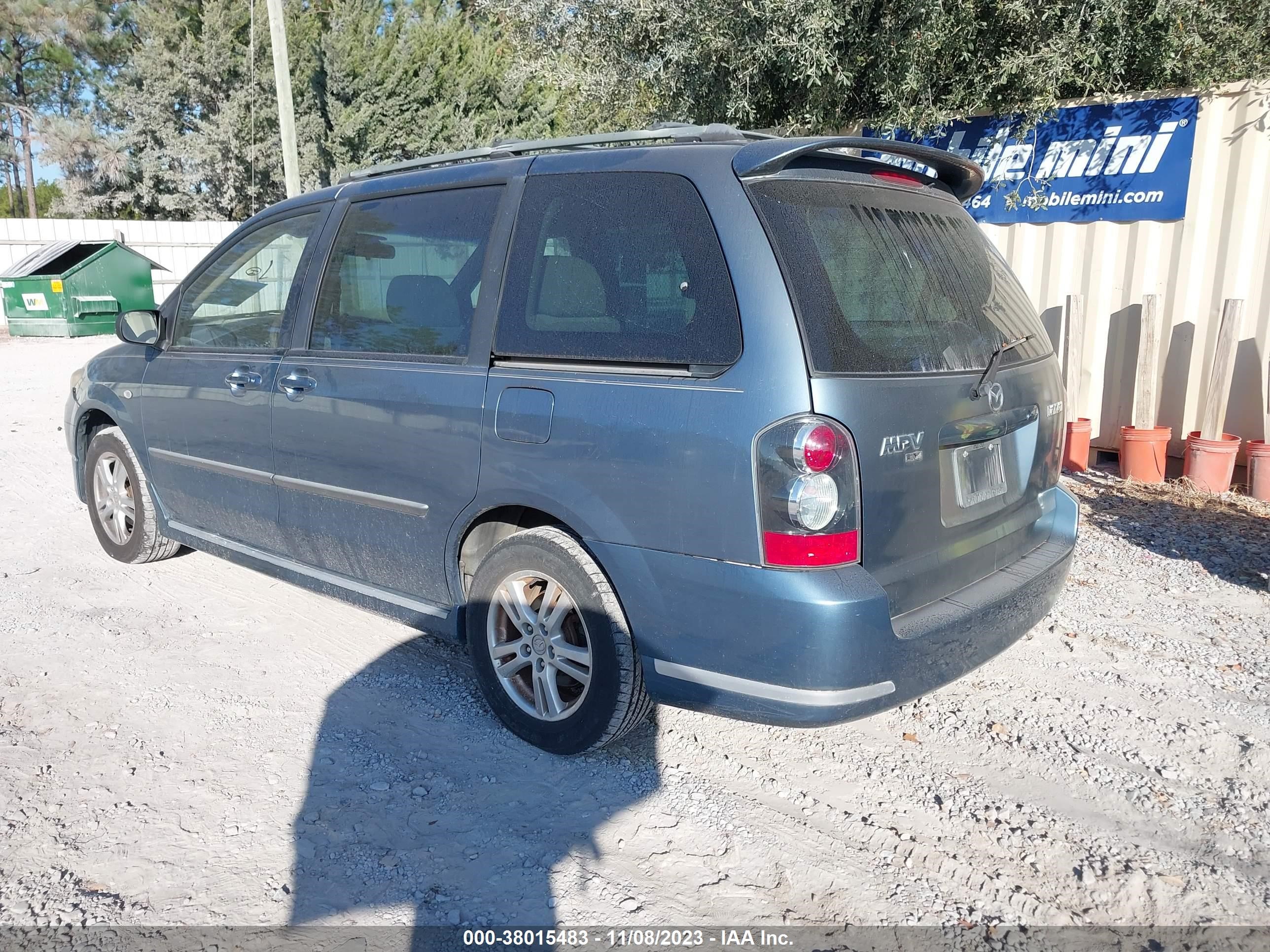 Photo 2 VIN: JM3LW28J150535003 - MAZDA MPV 