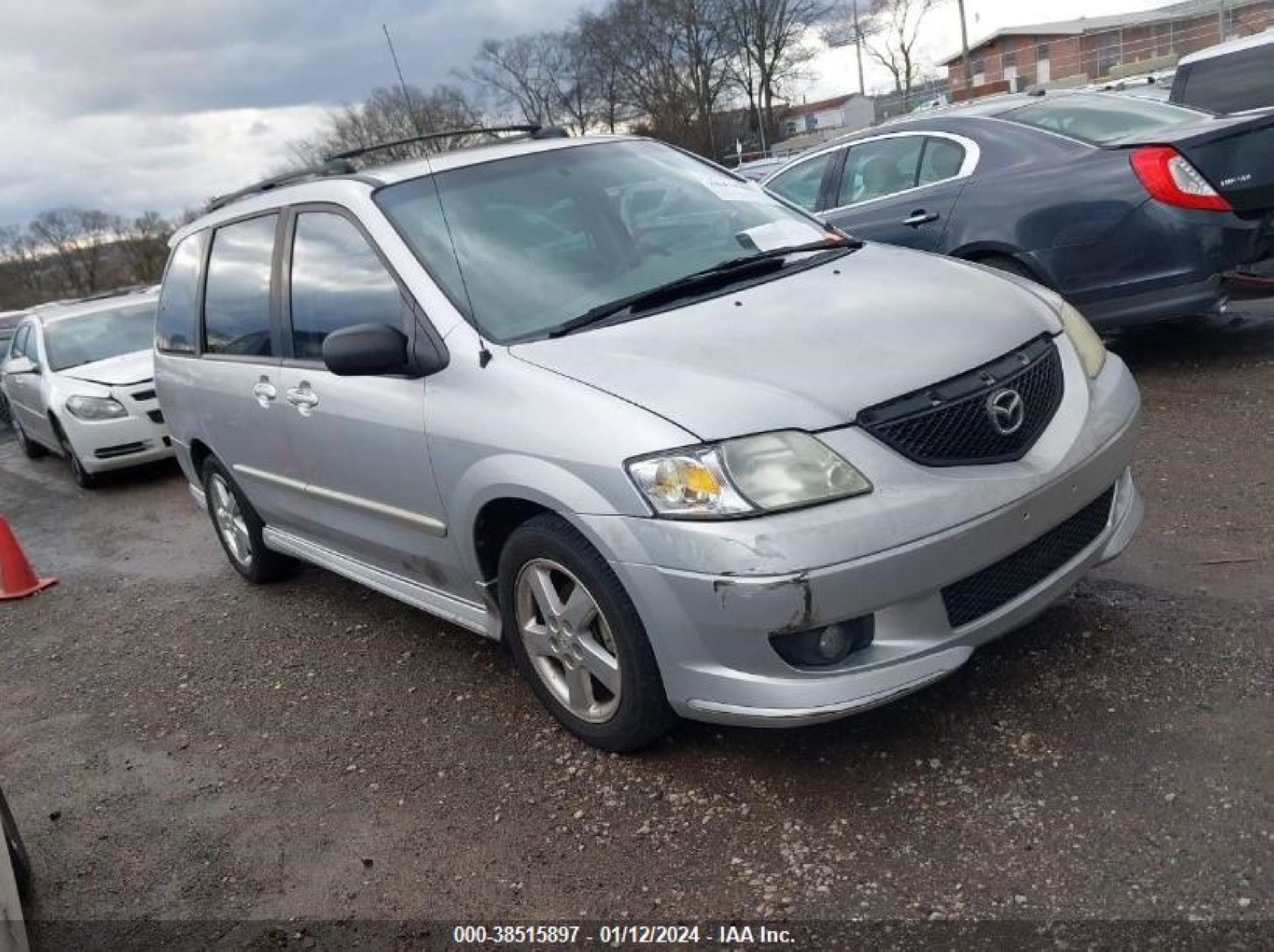 Photo 1 VIN: JM3LW28J230336779 - MAZDA MPV 