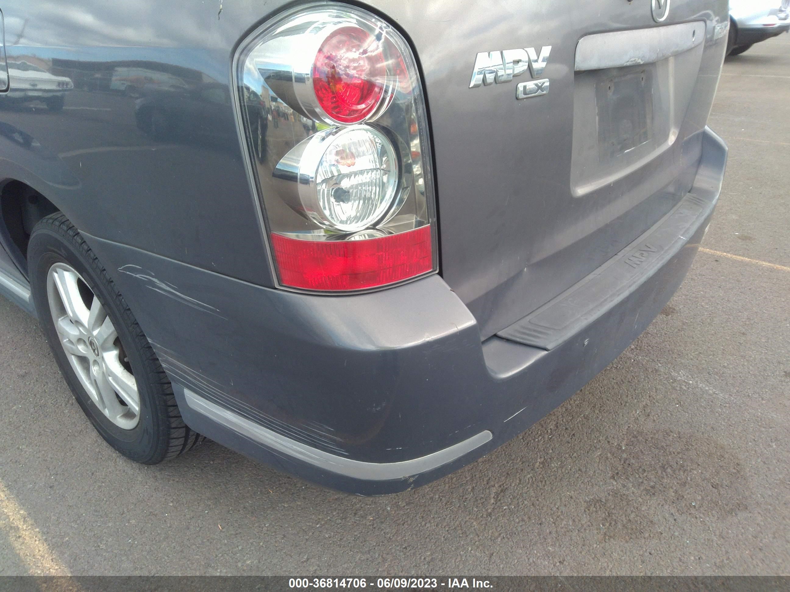 Photo 5 VIN: JM3LW28J360570482 - MAZDA MPV 